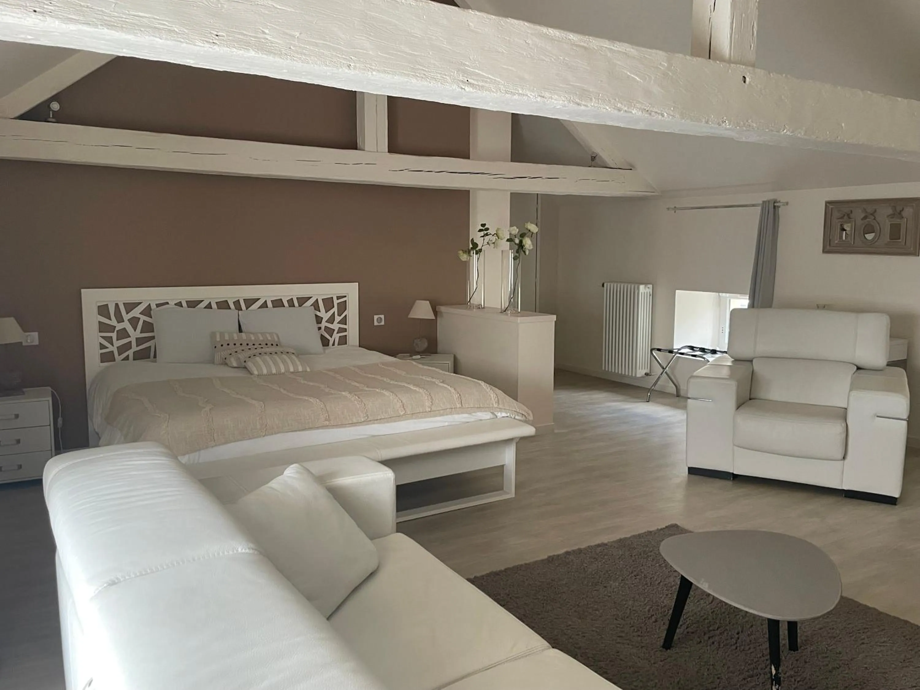 Bed in Hôtel Le Saint Martin