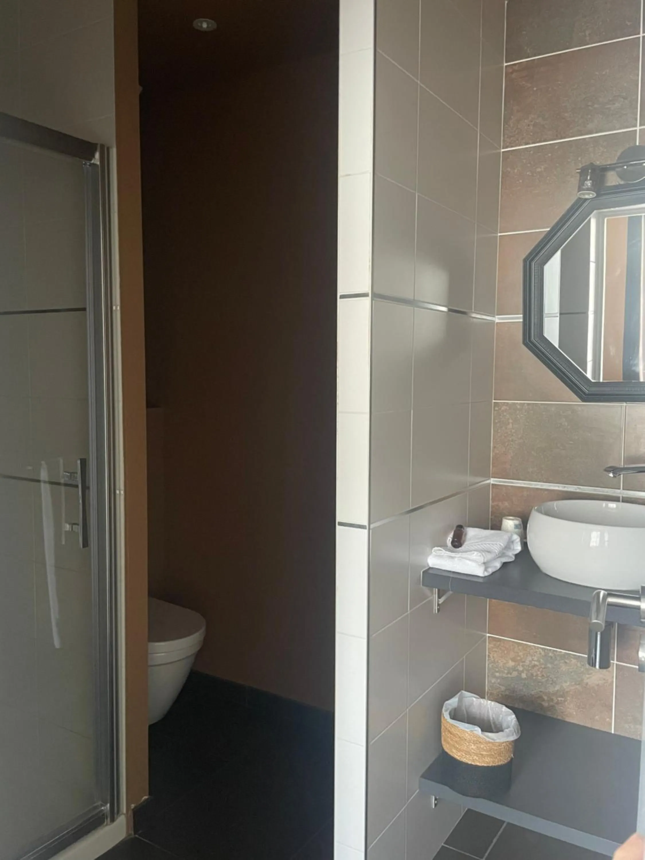 Bathroom in Hôtel Le Saint Martin