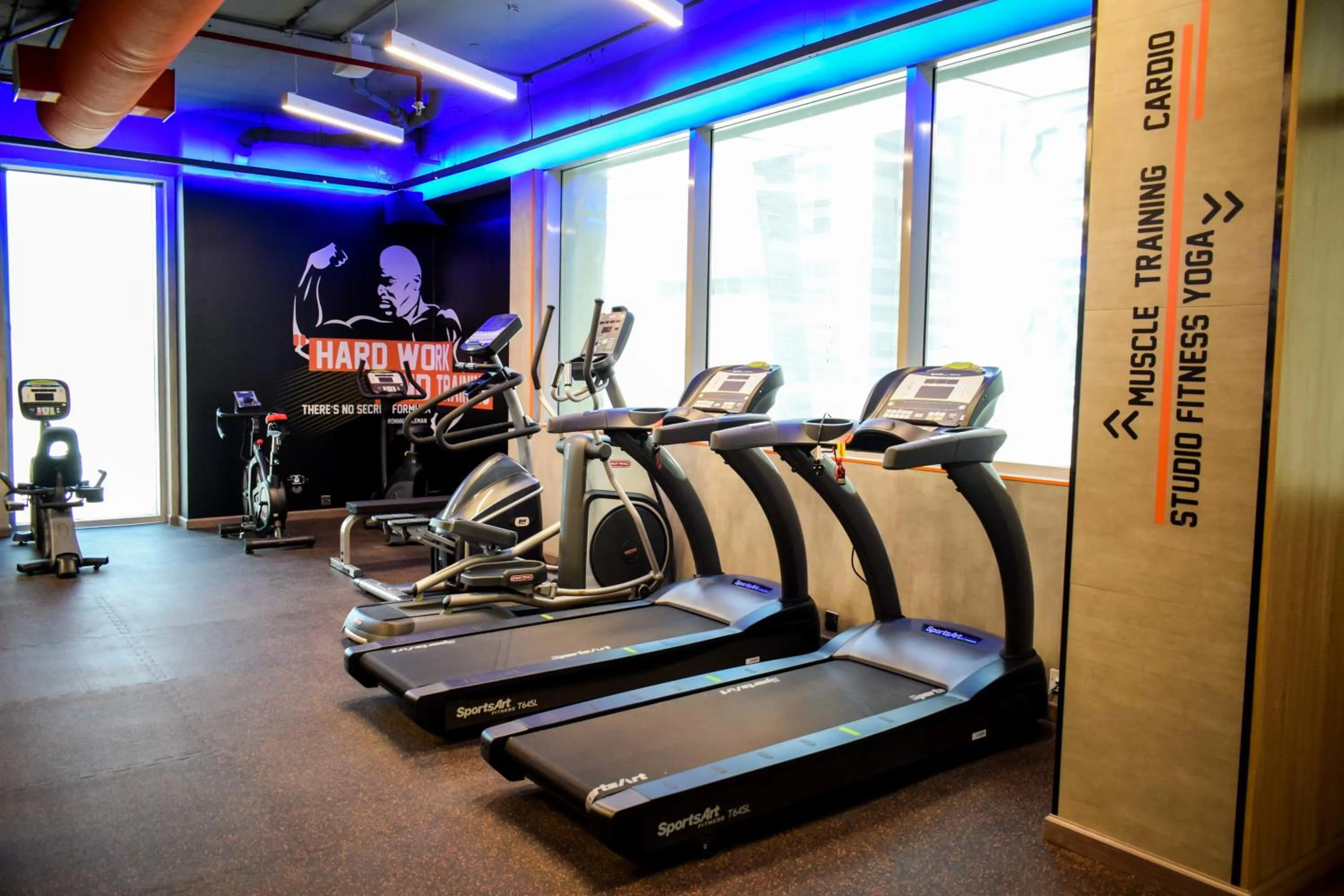 Fitness centre/facilities in Saraya Corniche Hotel