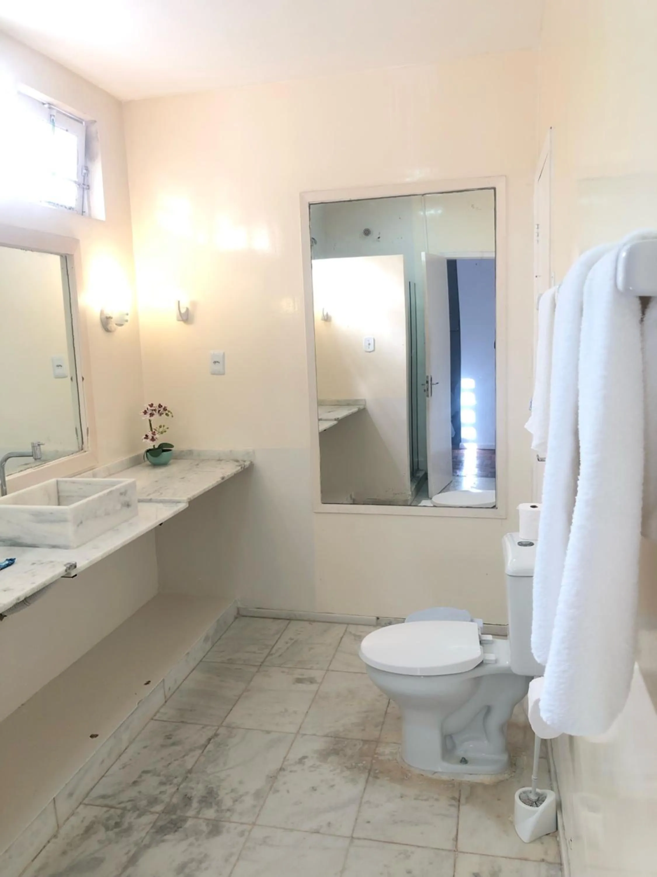 Toilet in Pousada Estrela do Mar