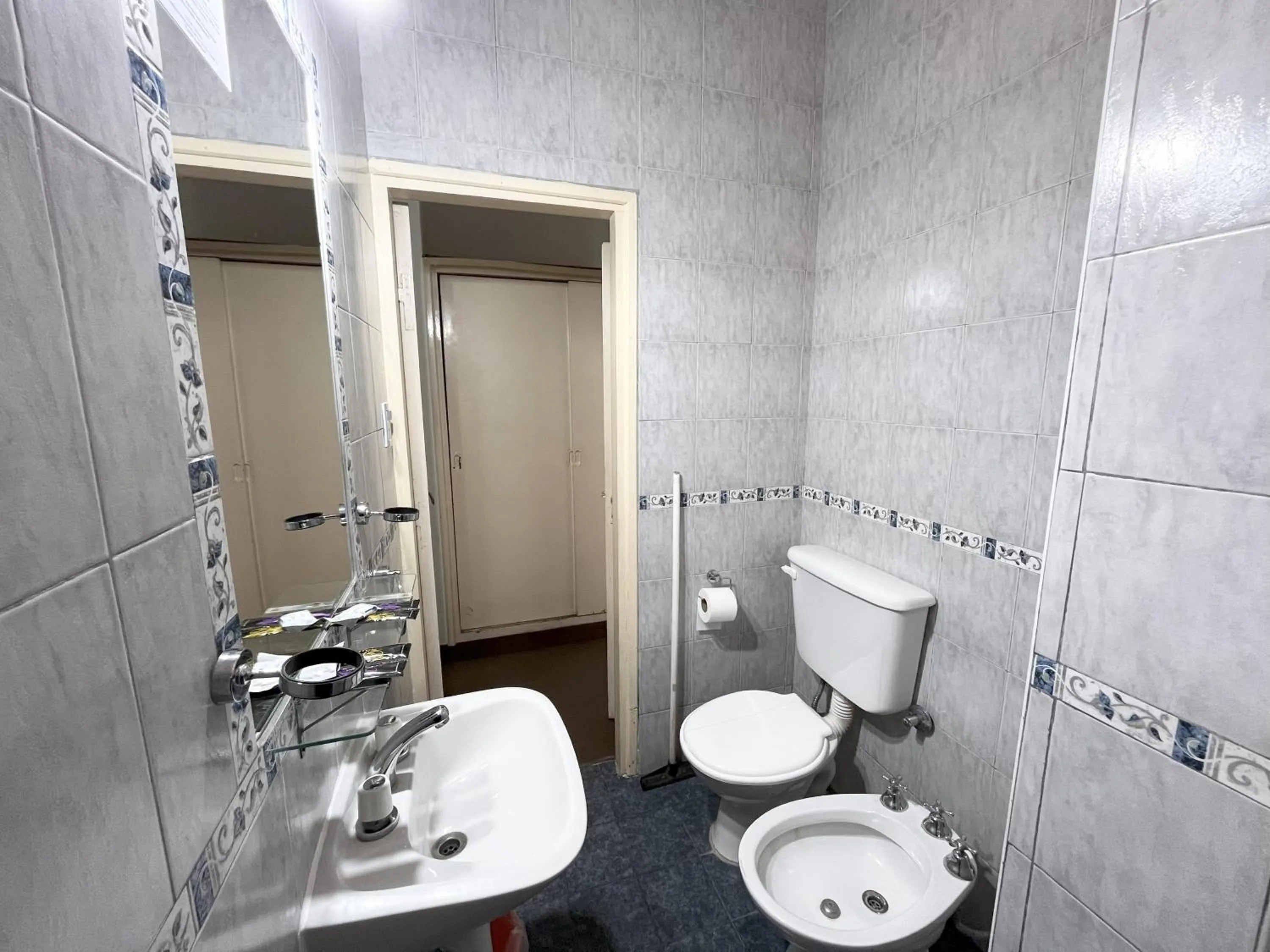Bathroom in Hotel Patios de Salta