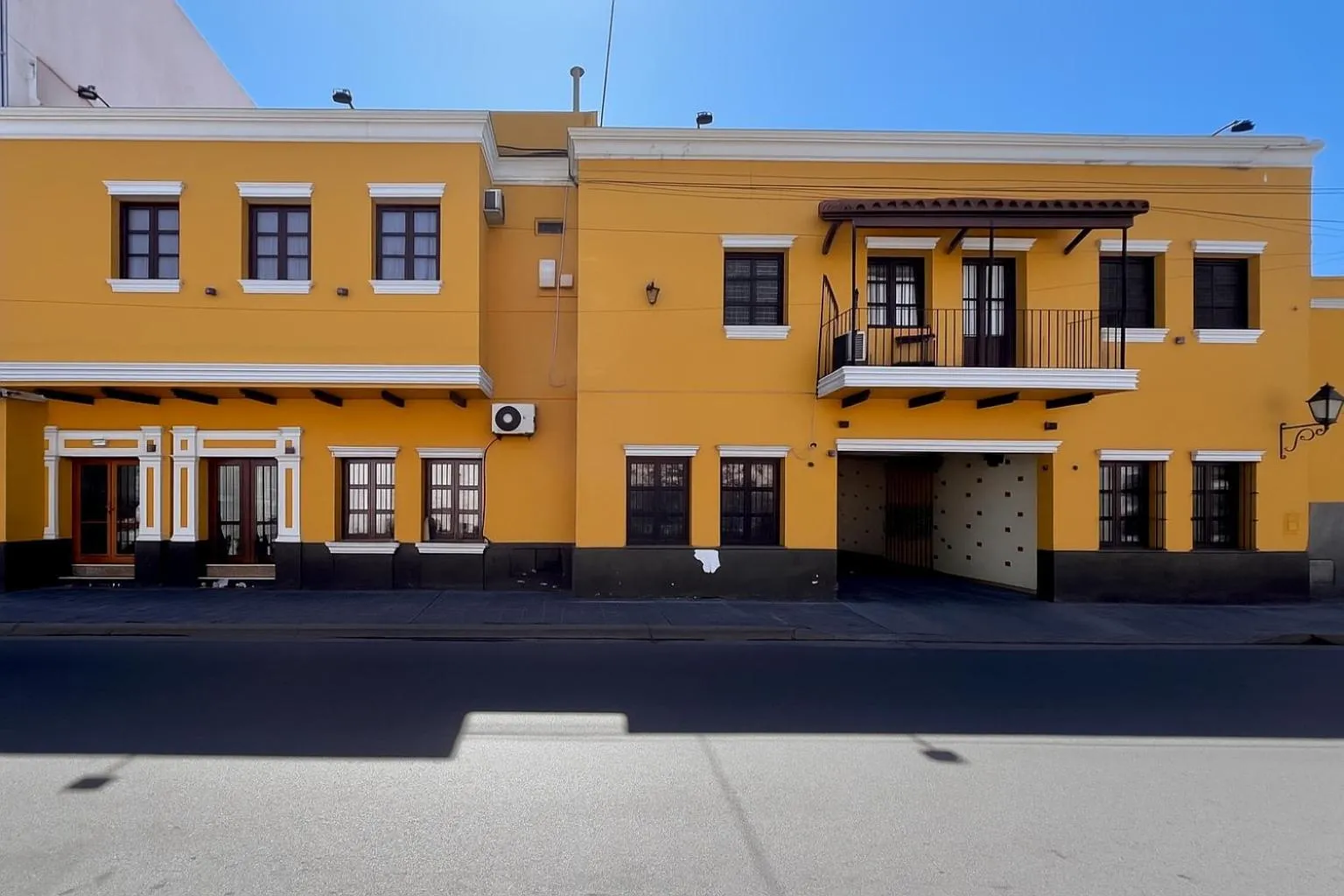 Property building in Hotel Patios de Salta