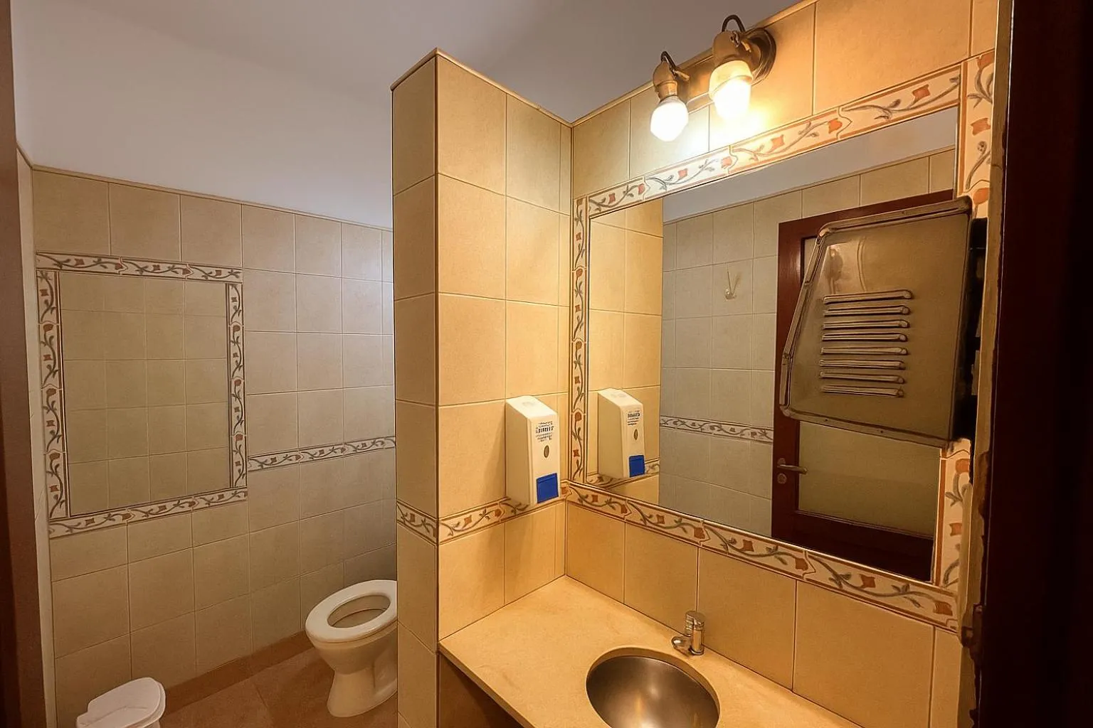 Bathroom in Hotel Patios de Salta