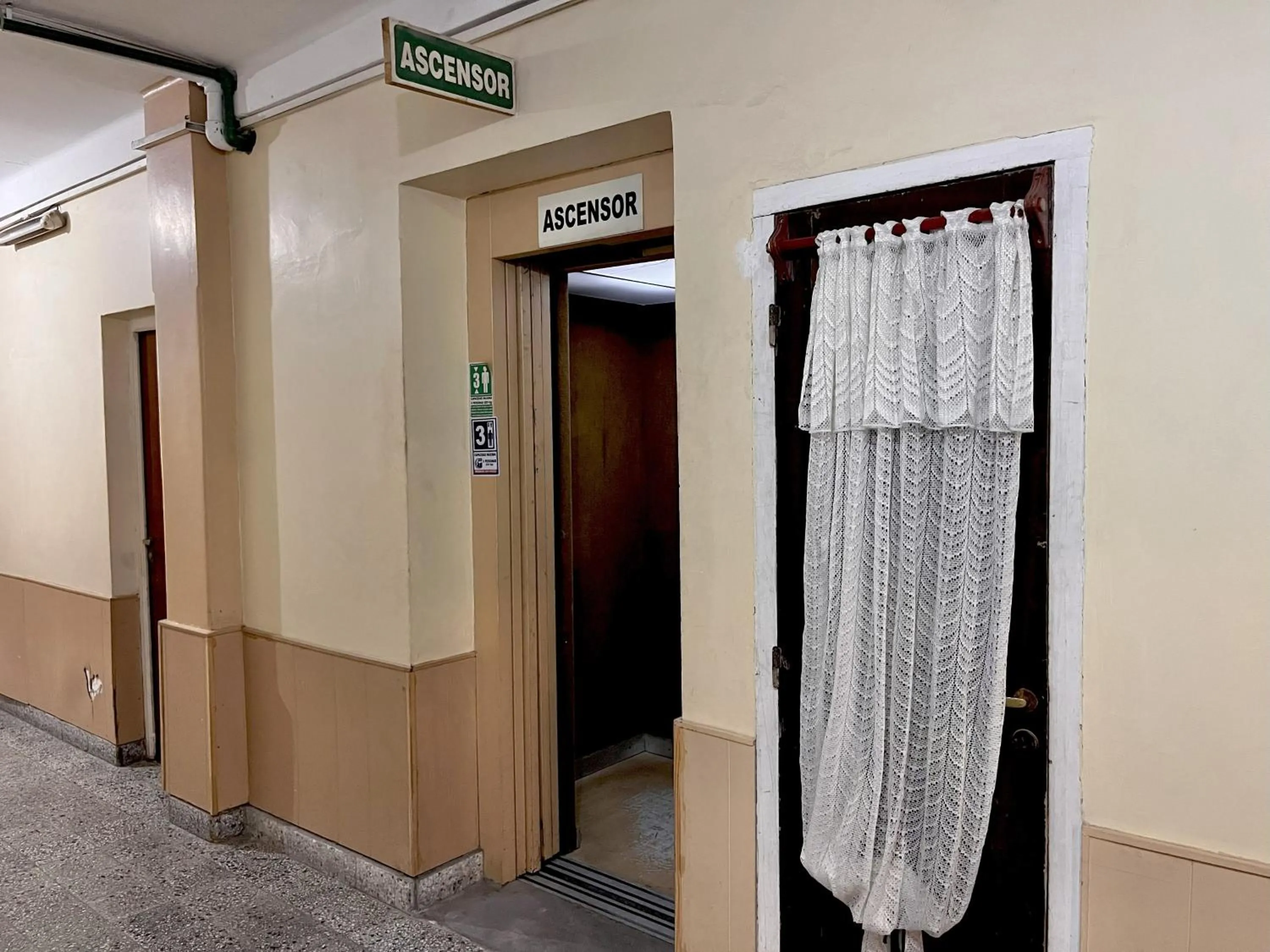 elevator in Hotel Patios de Salta