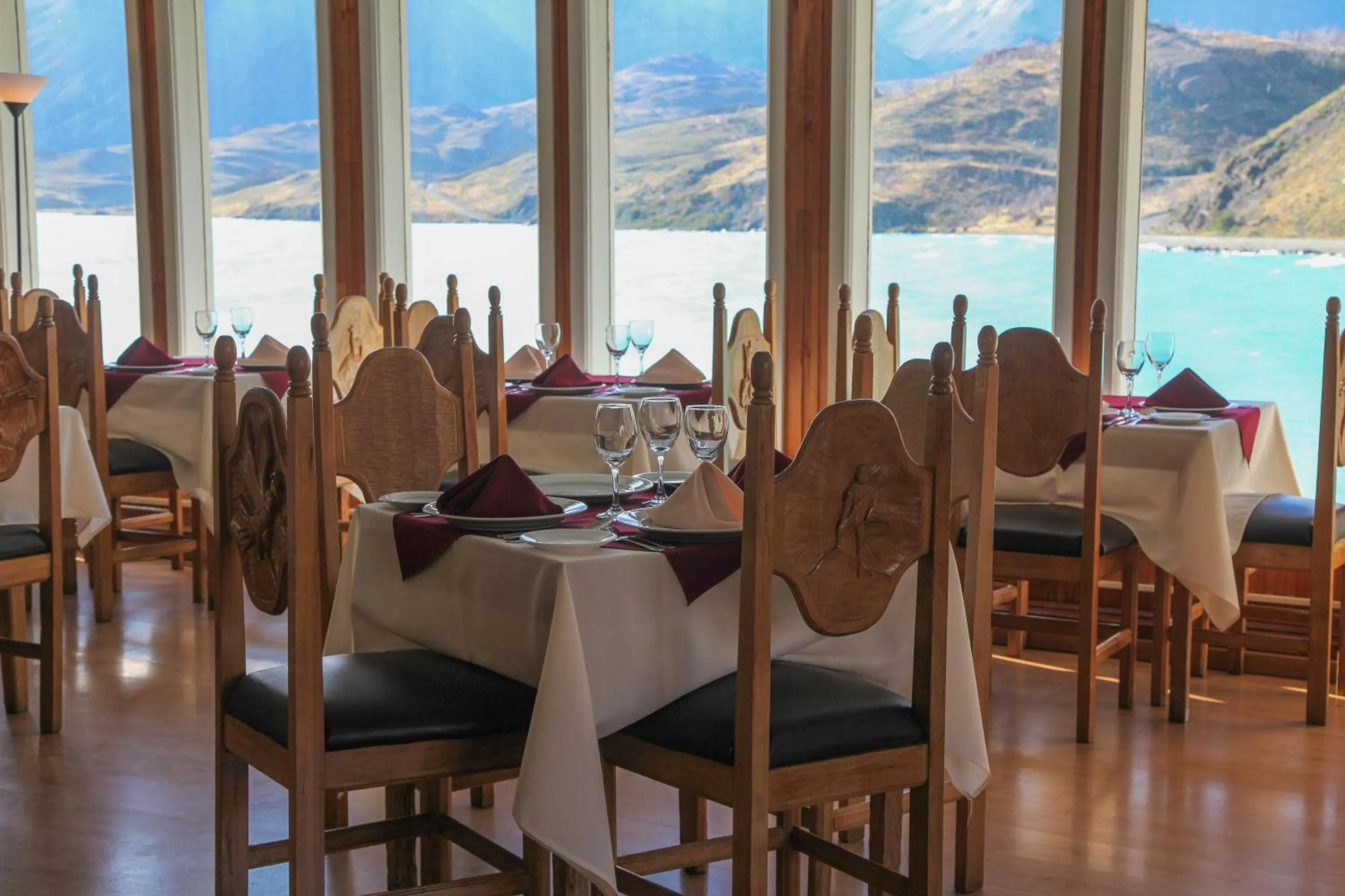 Restaurant/places to eat in Hostería Pehoe