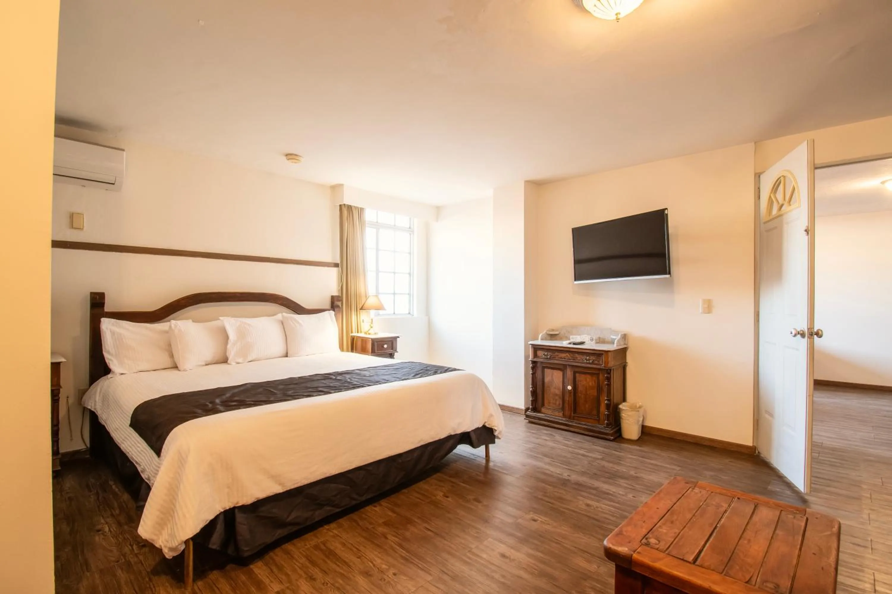 Bedroom, Bed in Hotel Argento Zacatecas