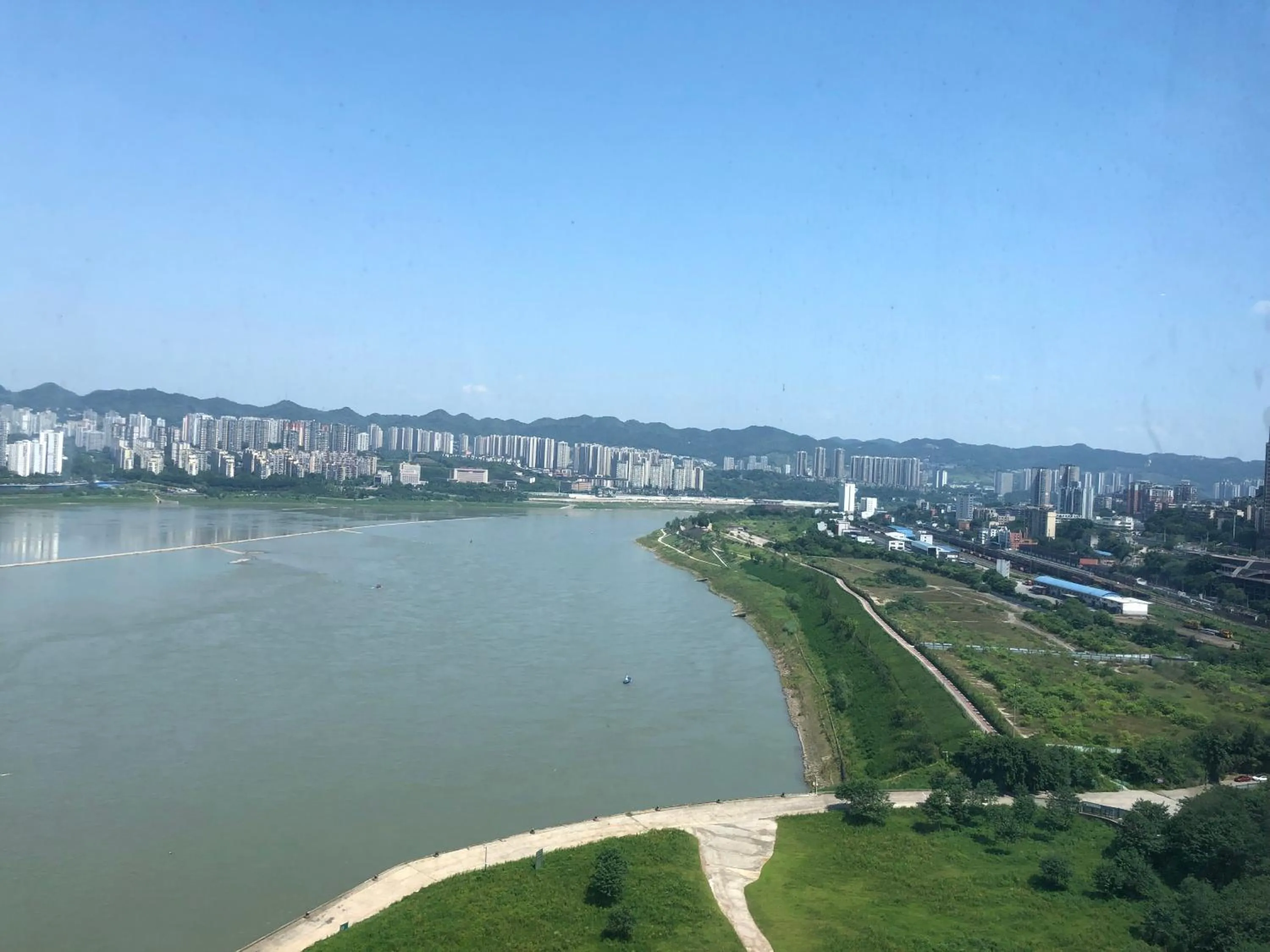 Natural landscape in Chongqing Jiayu Emperor Hotel