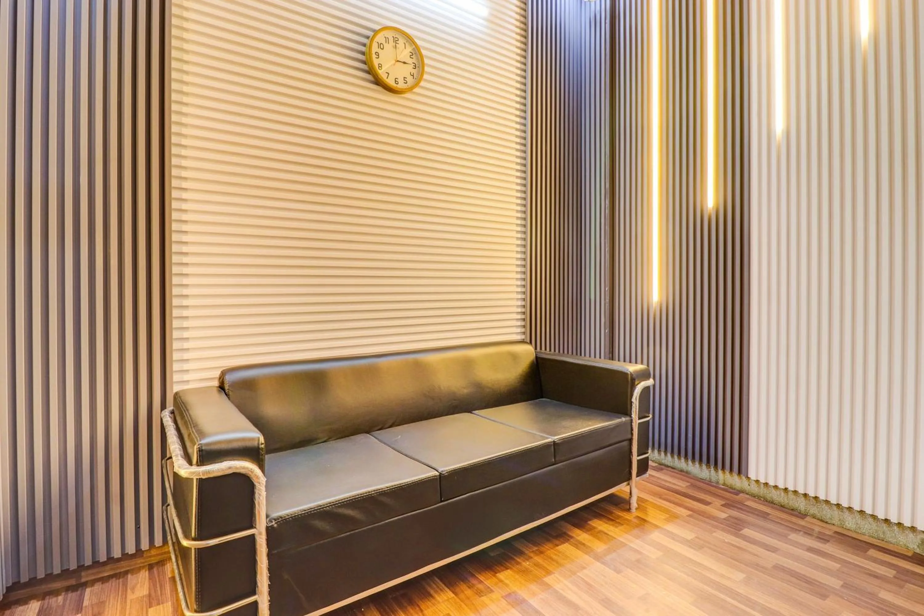 Super Hotel O Dehradun Central Railway Junction Formerly Bhagwan Guest House