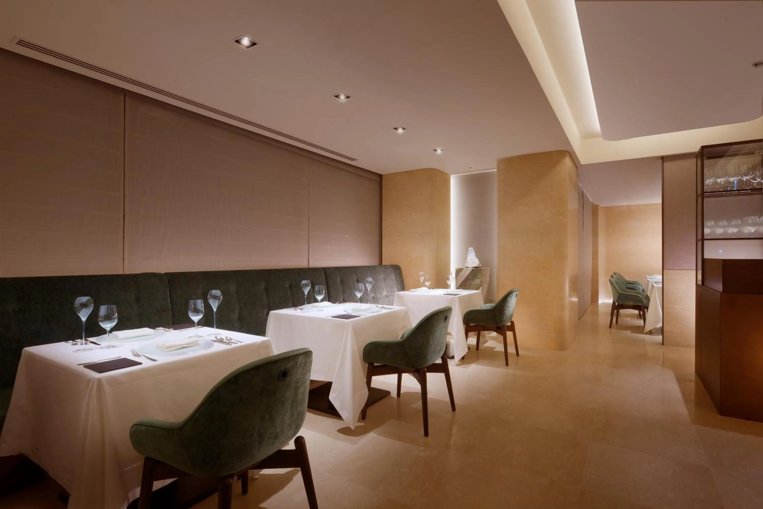 Restaurant/places to eat in Espacio Nagoya Castle