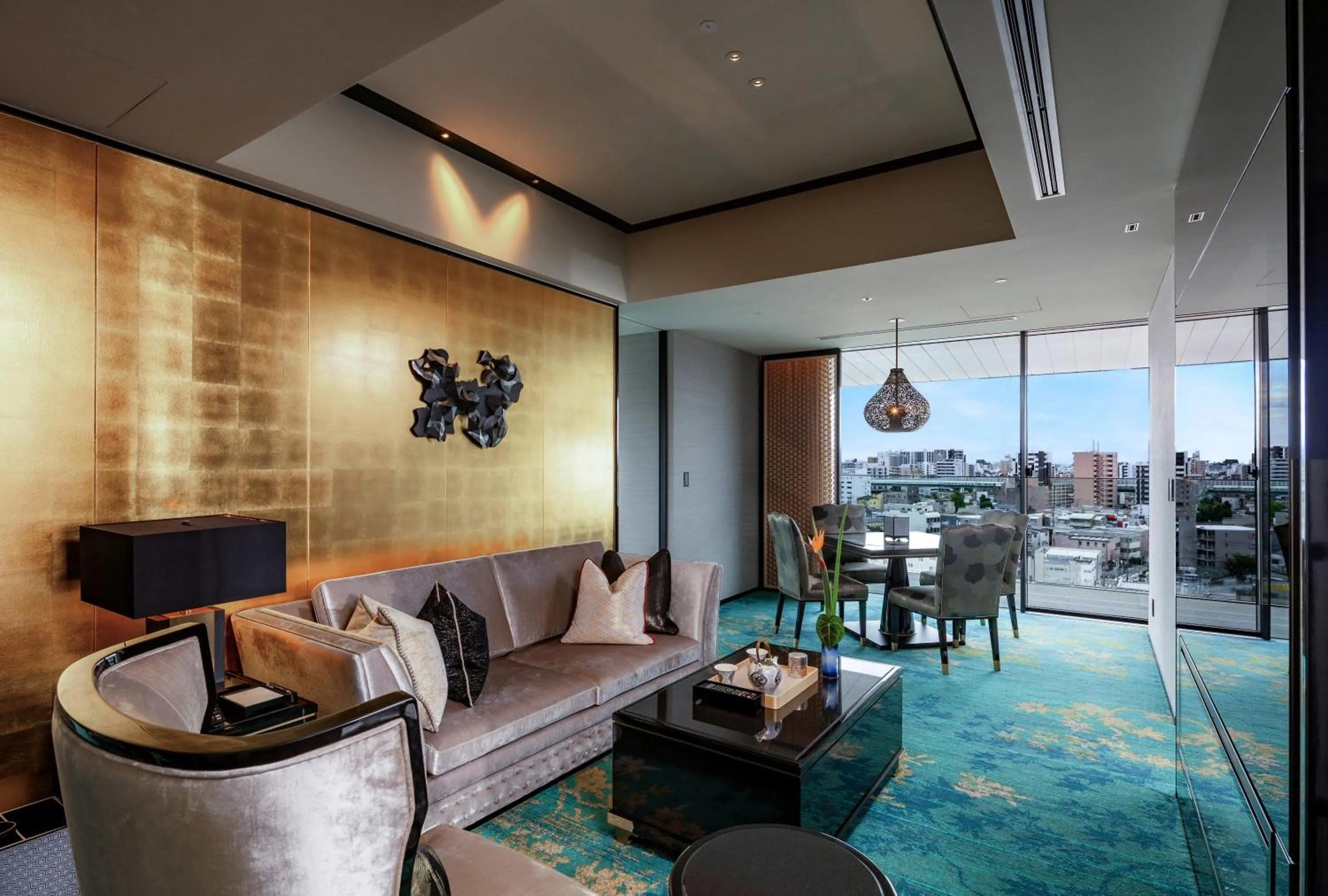 Living room in Espacio Nagoya Castle