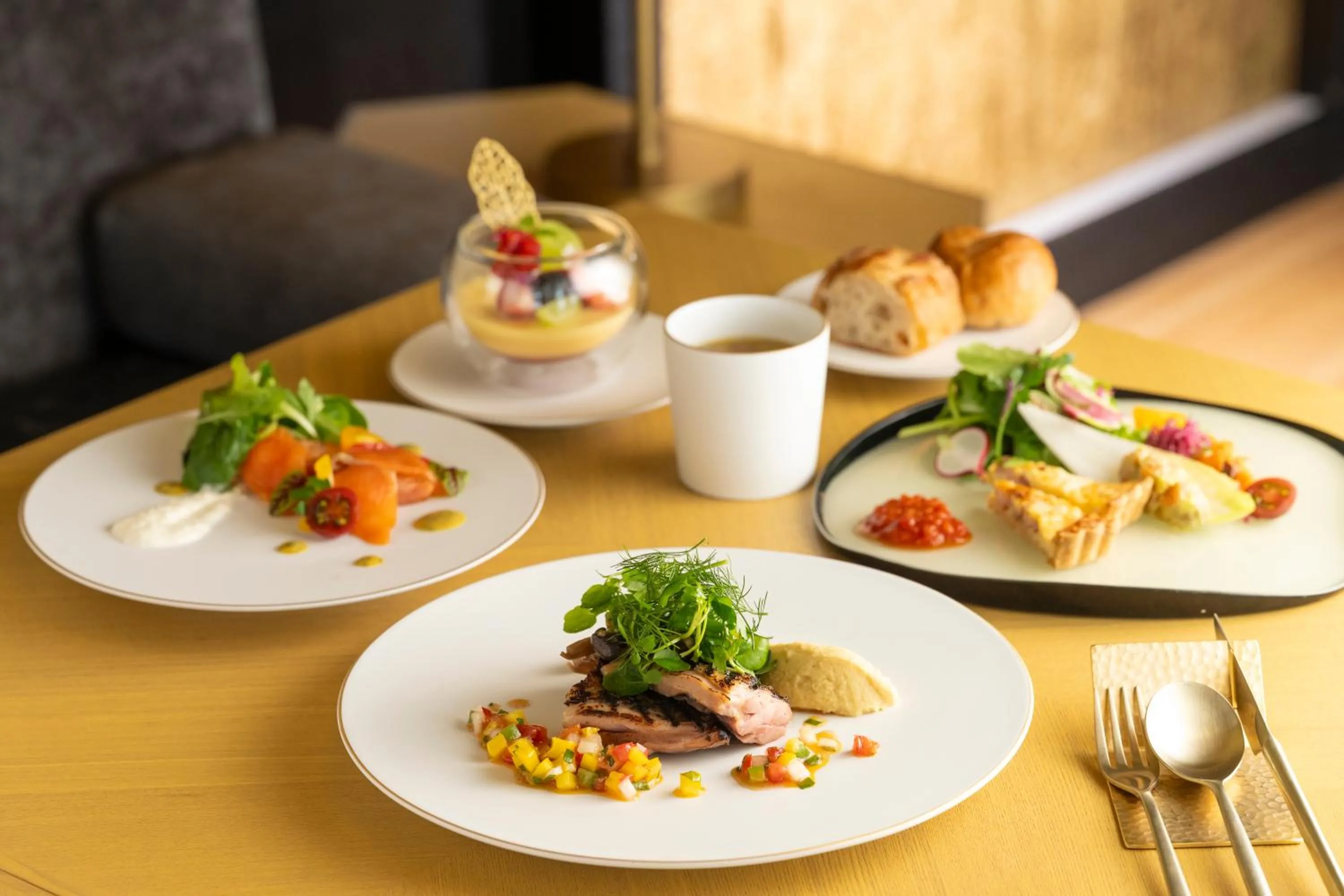 Restaurant/places to eat in Espacio Nagoya Castle
