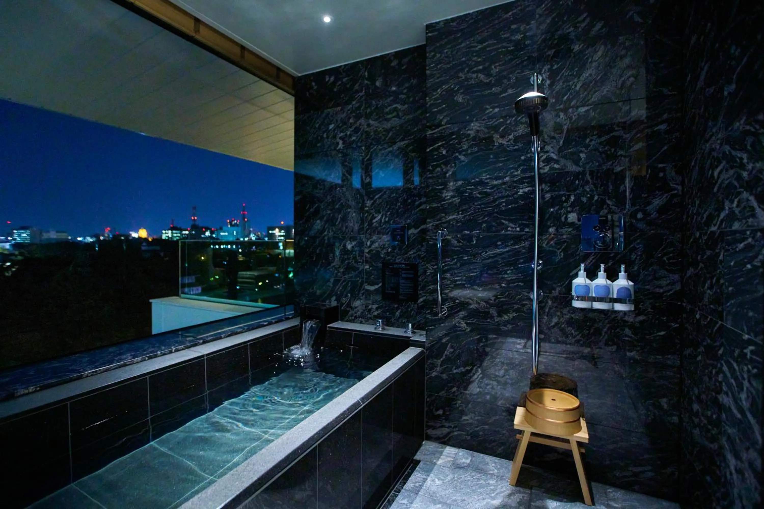 Bathroom in Espacio Nagoya Castle