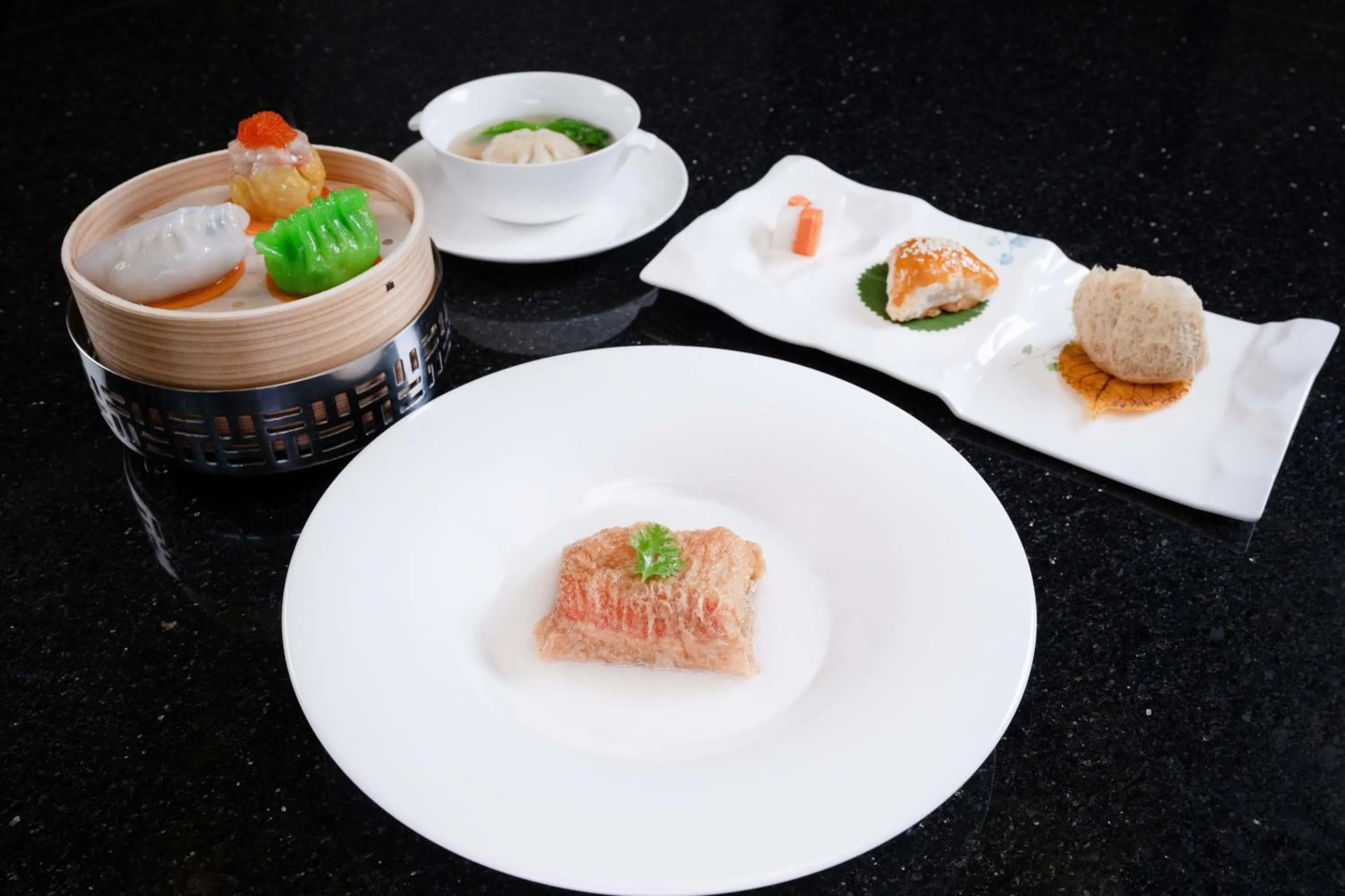 Restaurant/places to eat in Espacio Nagoya Castle