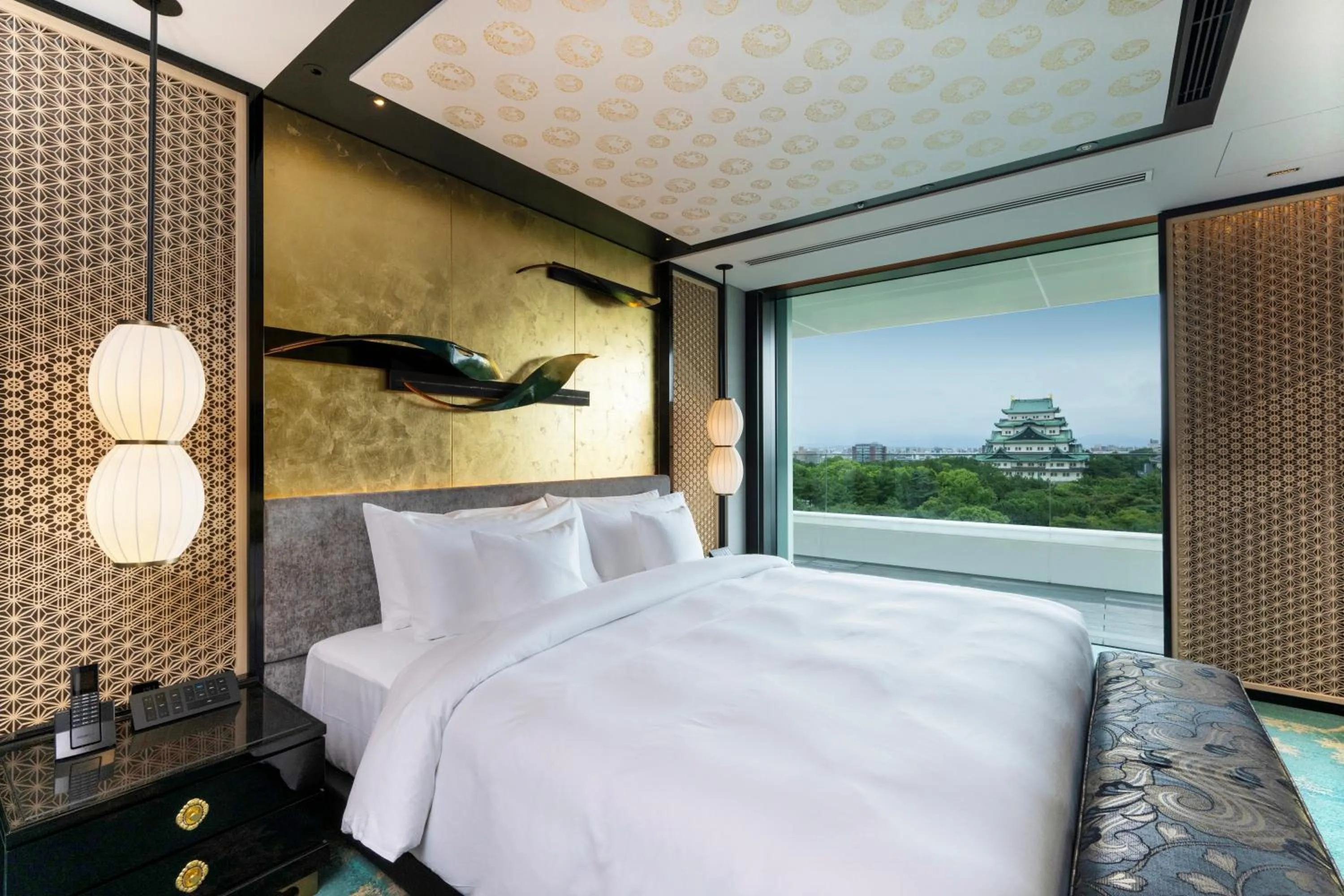 Photo of the whole room, Bed in Espacio Nagoya Castle