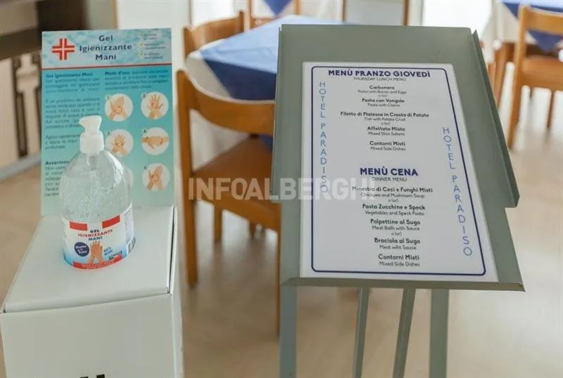 Restaurant/places to eat in Hotel Paradiso