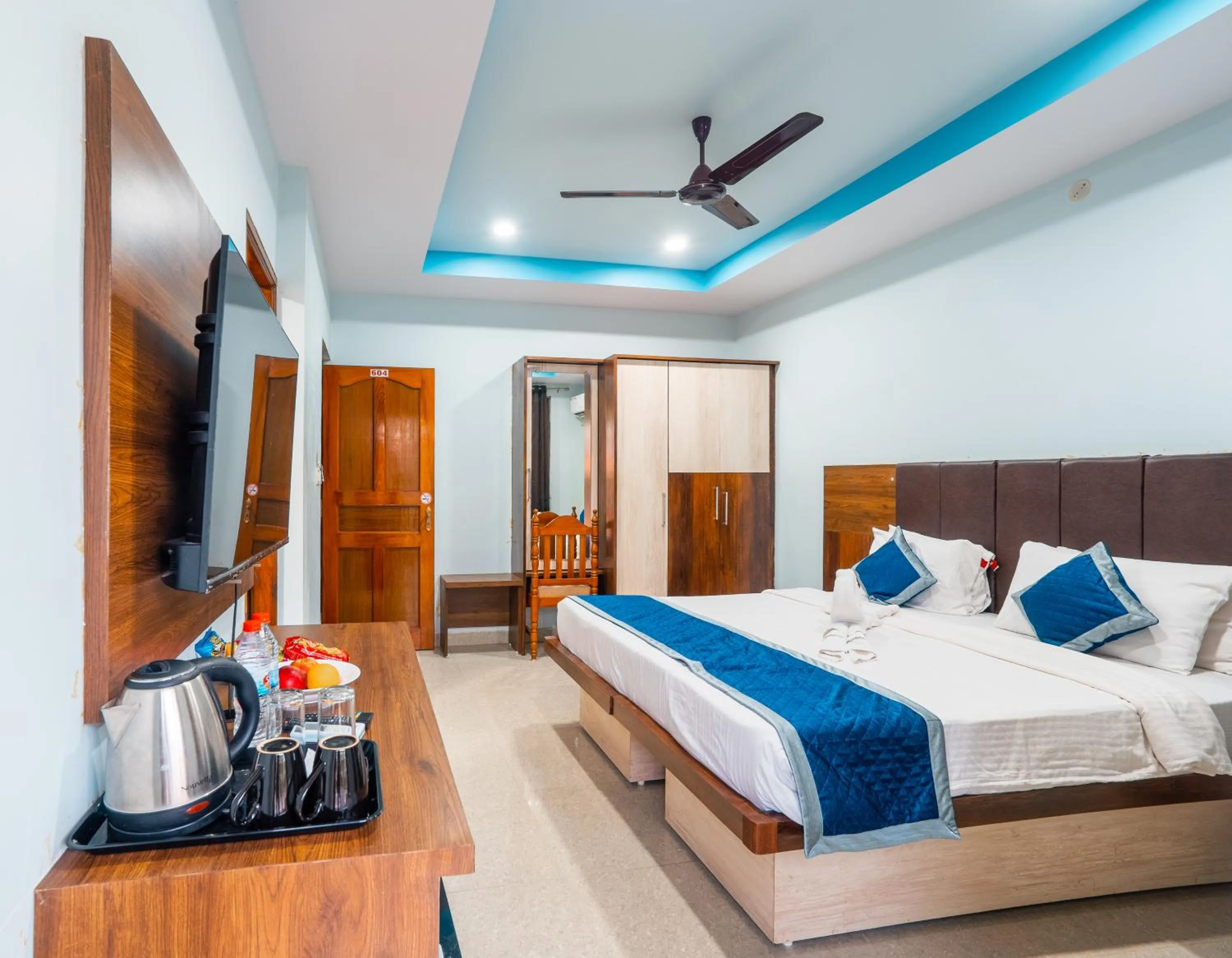 Bed in Raj Samudra Hotel and Spa