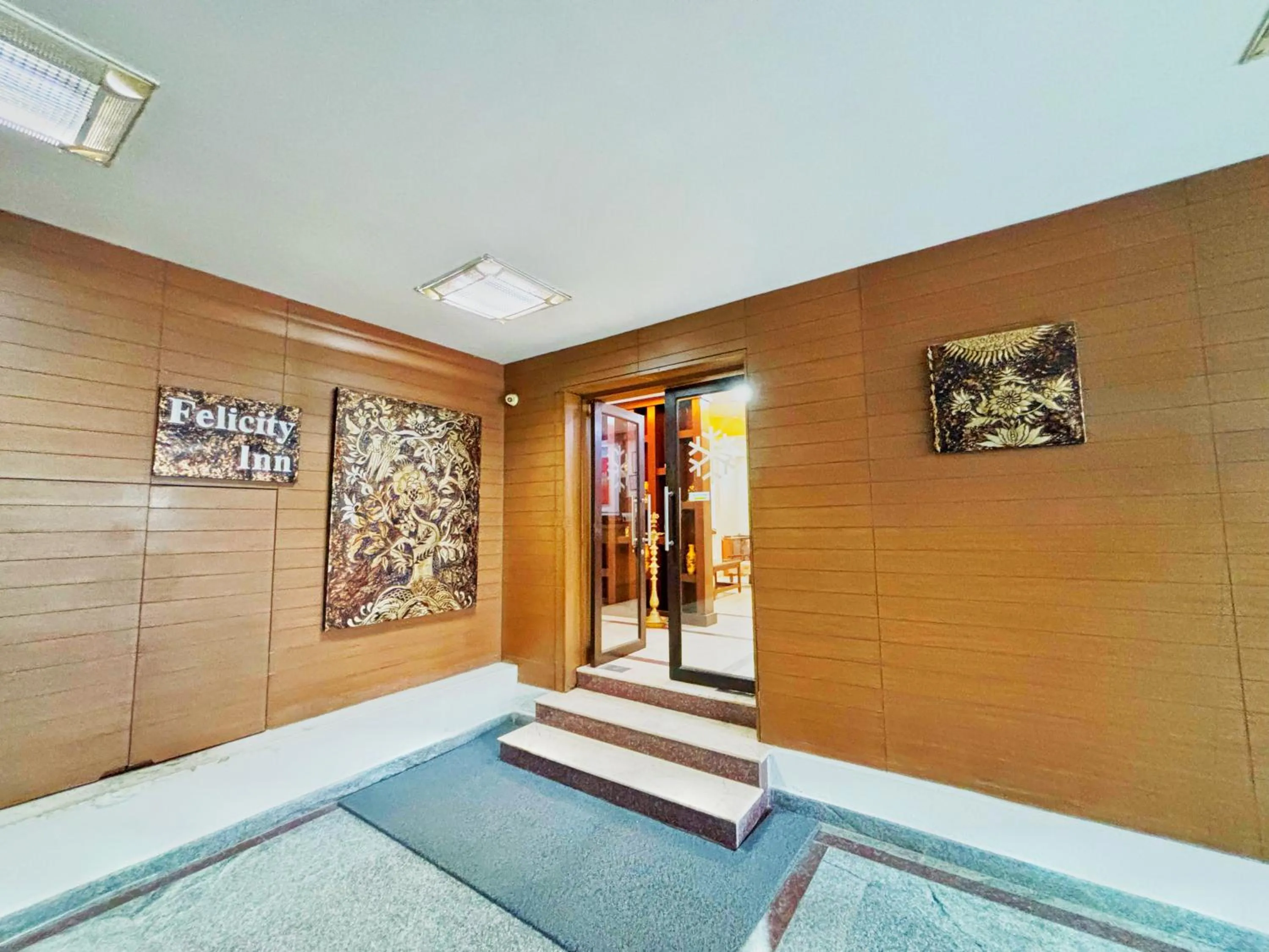 Property building in Mystic Felicity Inn