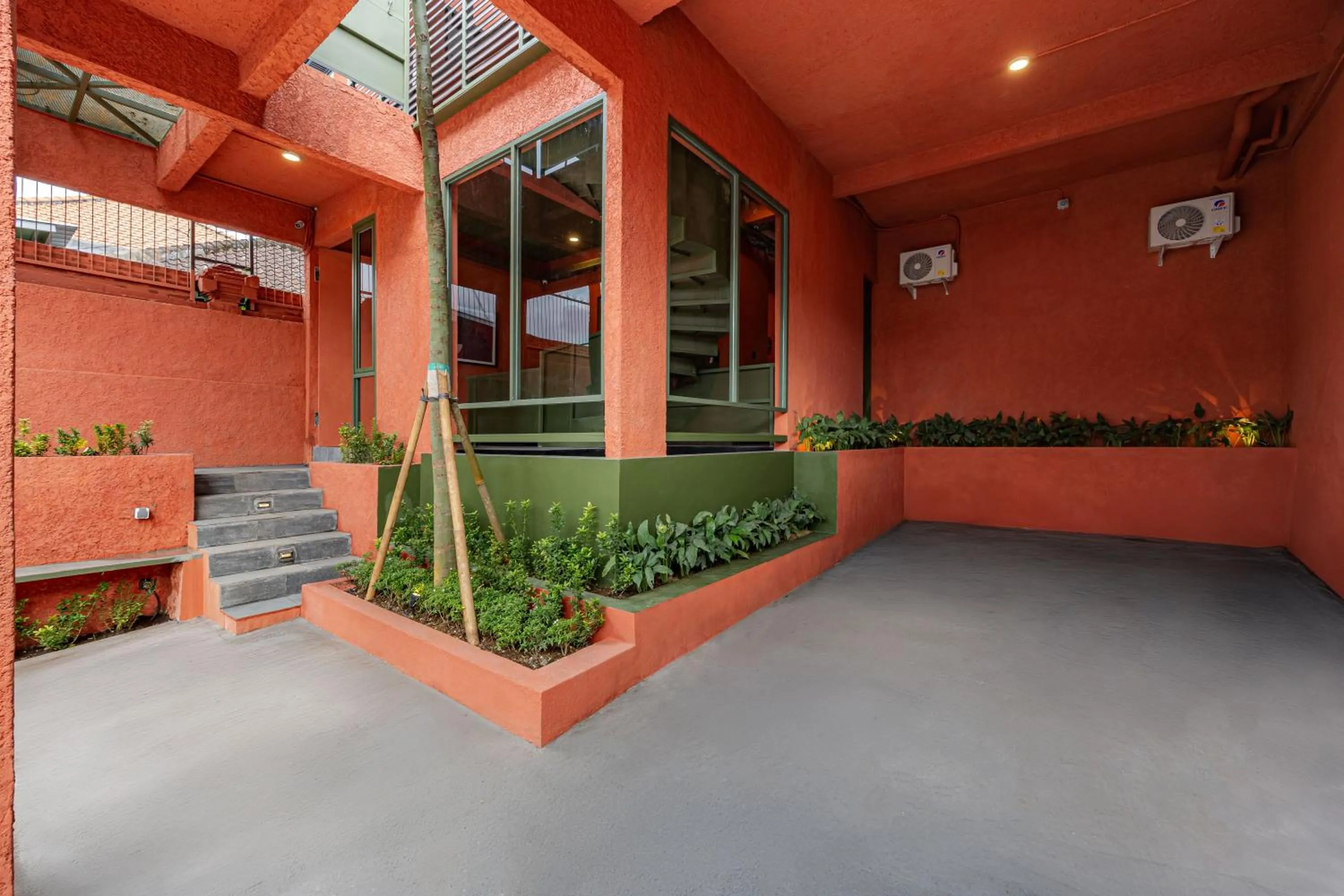 Property building in Cove The Cave