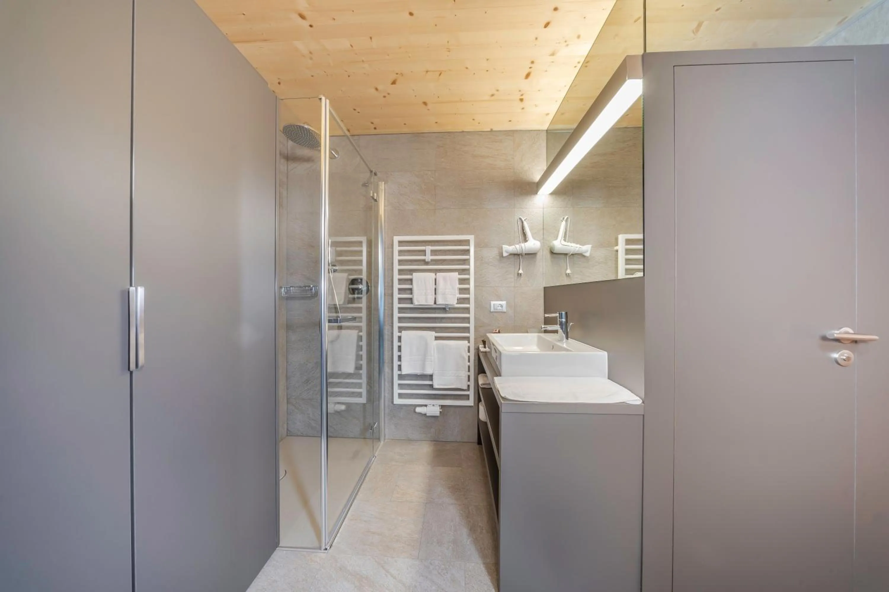 Bathroom in Garni Tramans