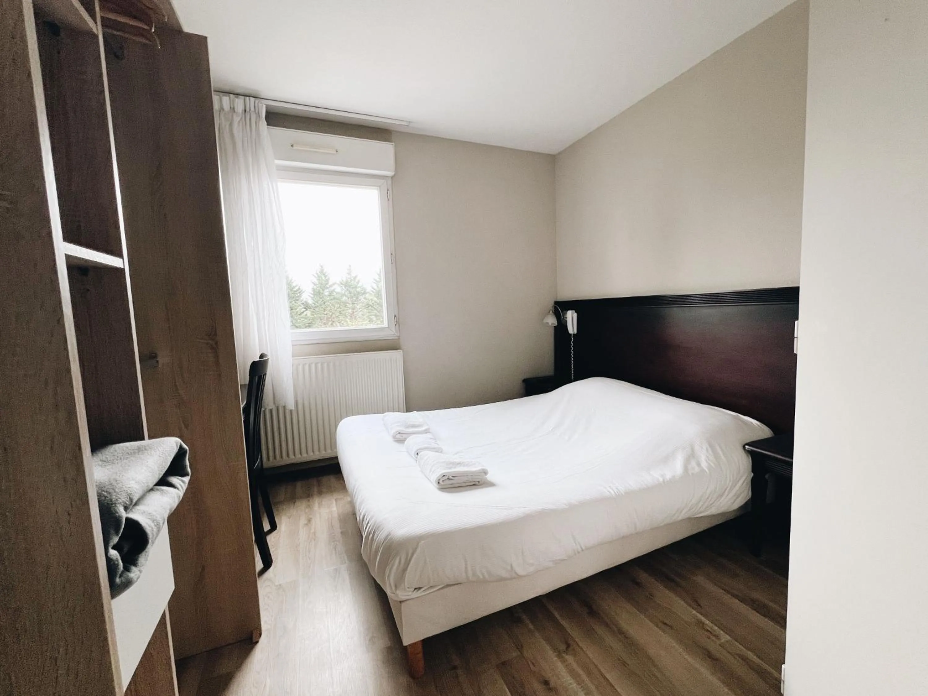 Double Room in Logis Hôtel Nova RENOVE - Villefranche sur Saône
