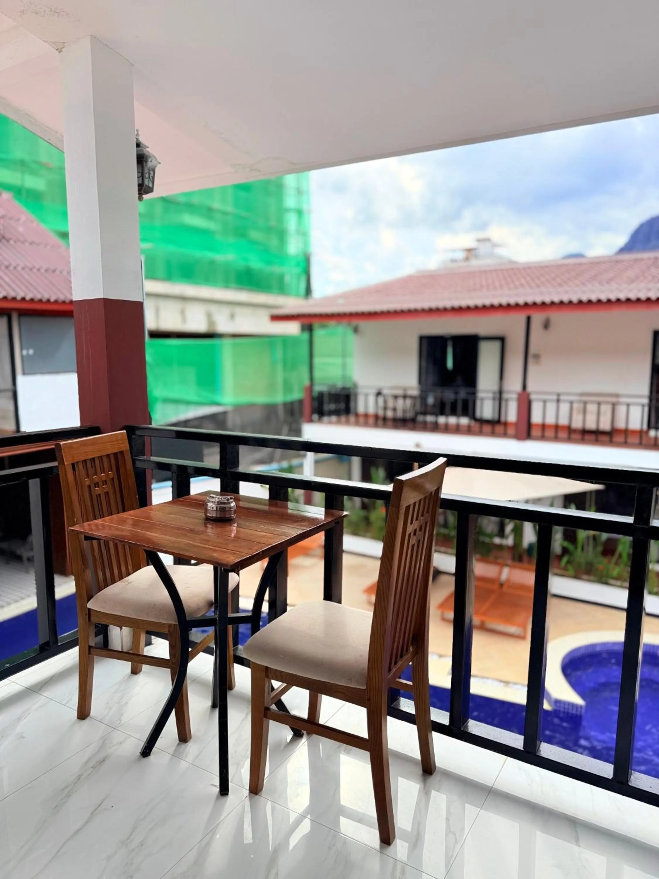 Vangvieng Night Market Resort