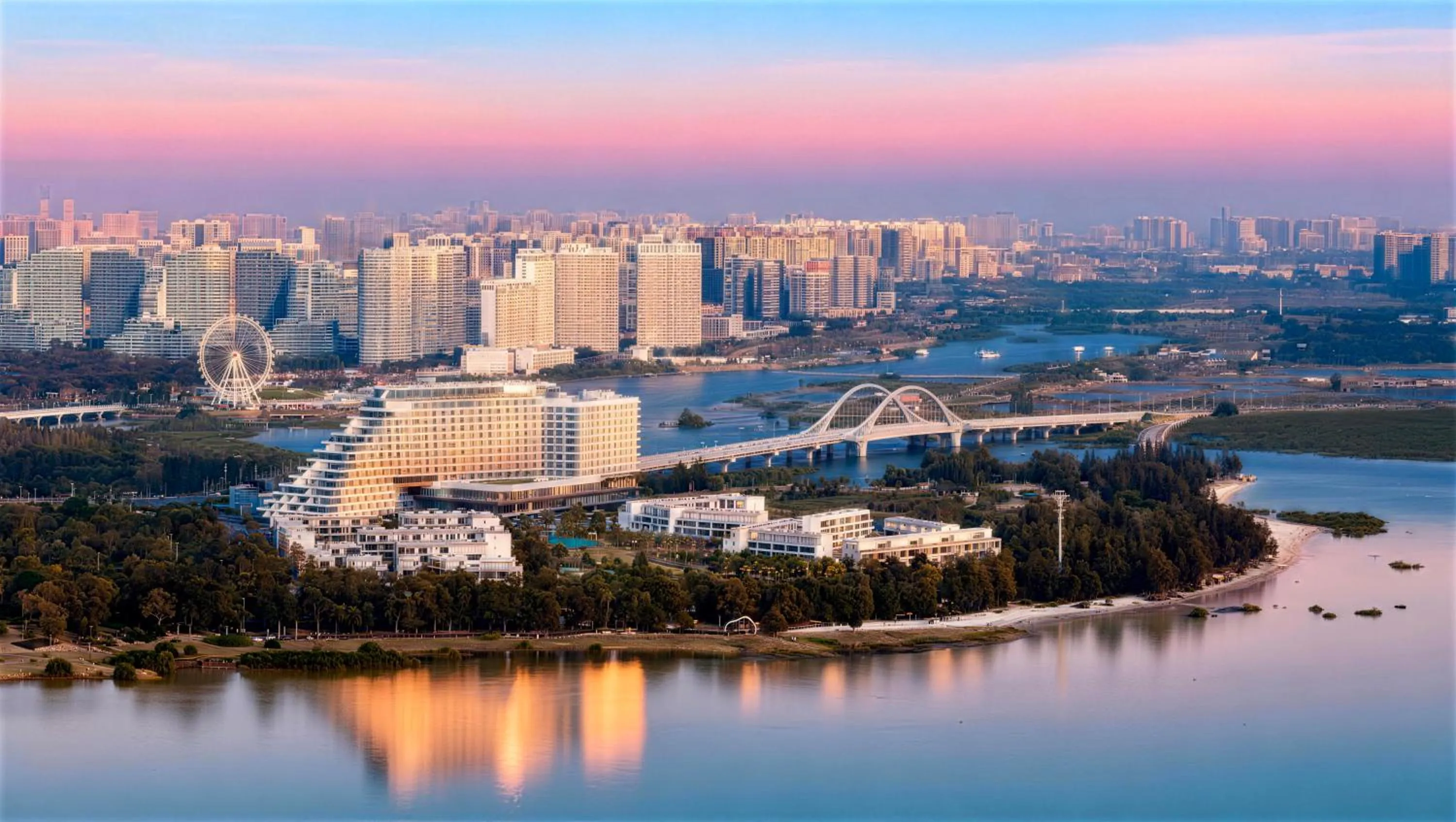 HUALUXE Beihai Silver Beach Resort by IHG