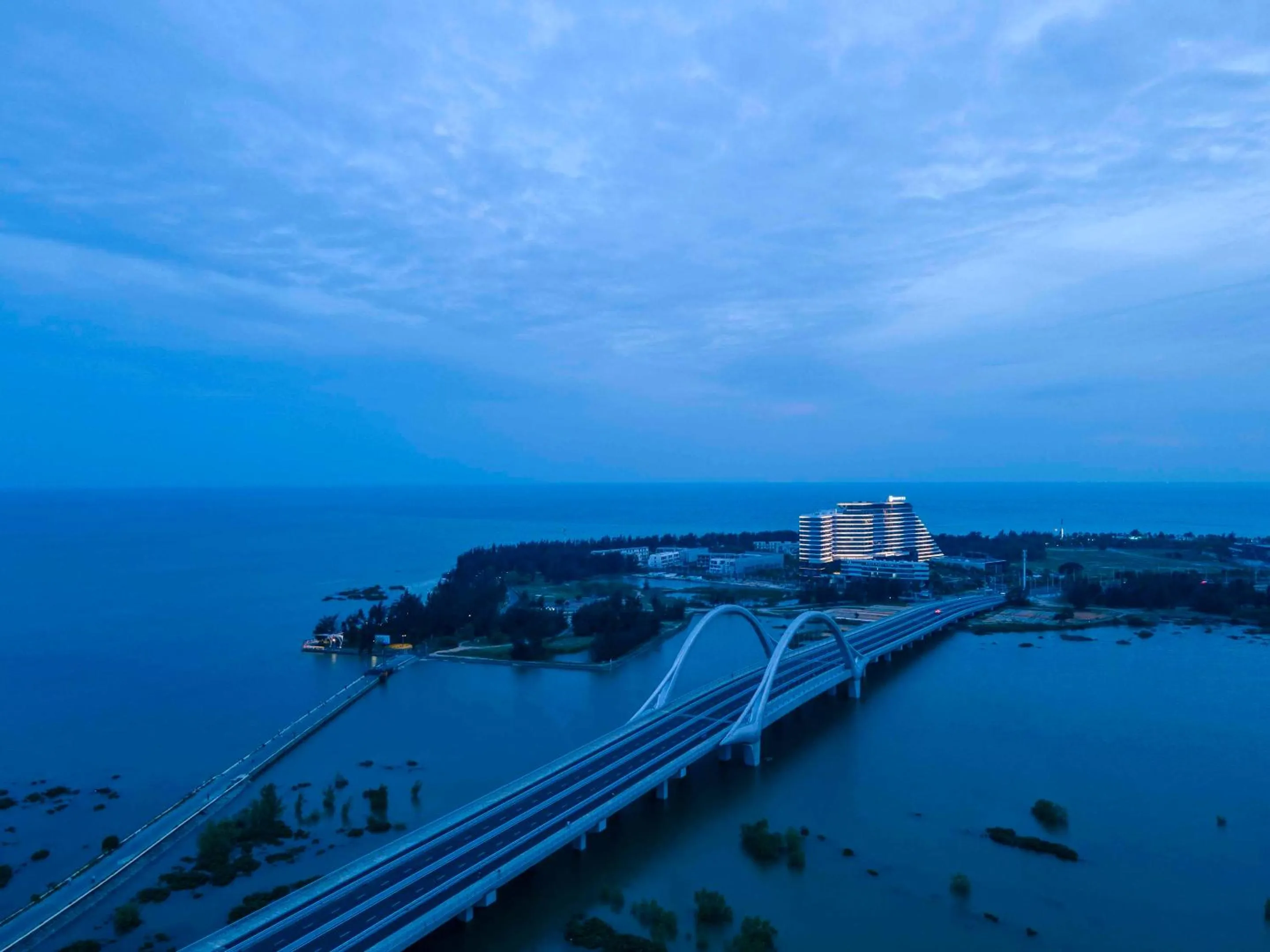 HUALUXE Beihai Silver Beach Resort by IHG