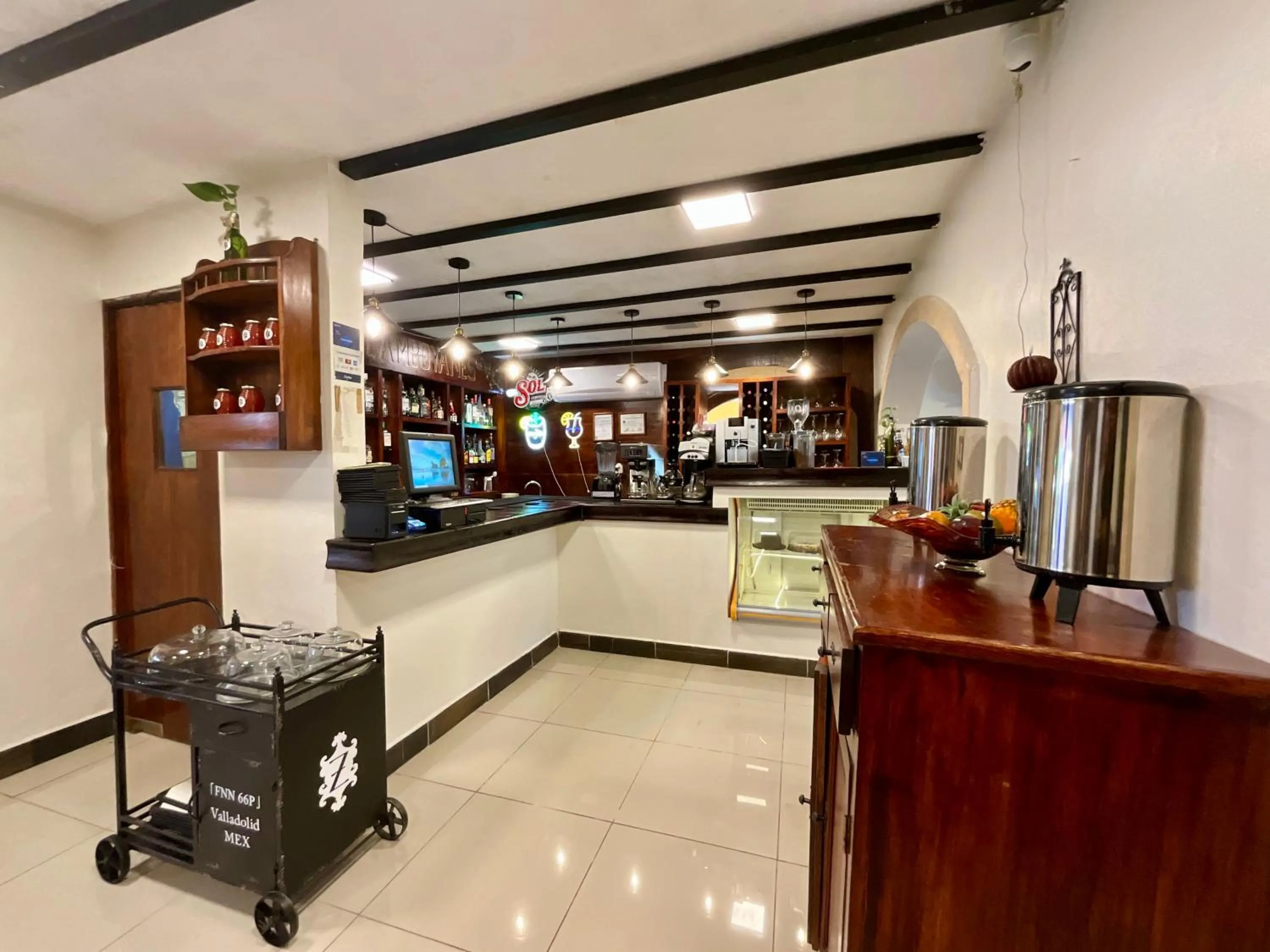 El Zaguán Colonial by GuruHotel