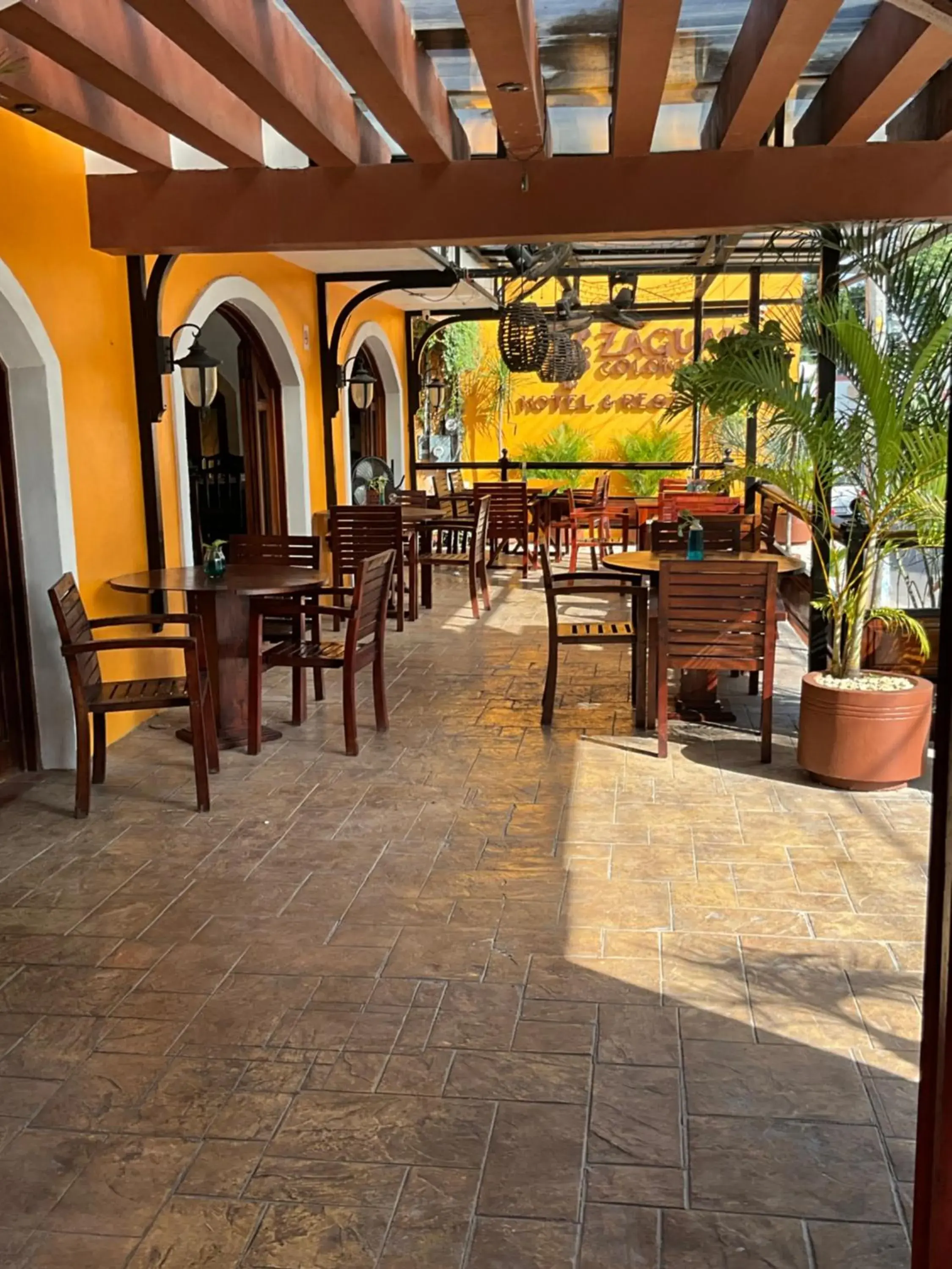 Property building in El Zaguán Colonial by GuruHotel Property building in El Zaguán Colonial by GuruHotel