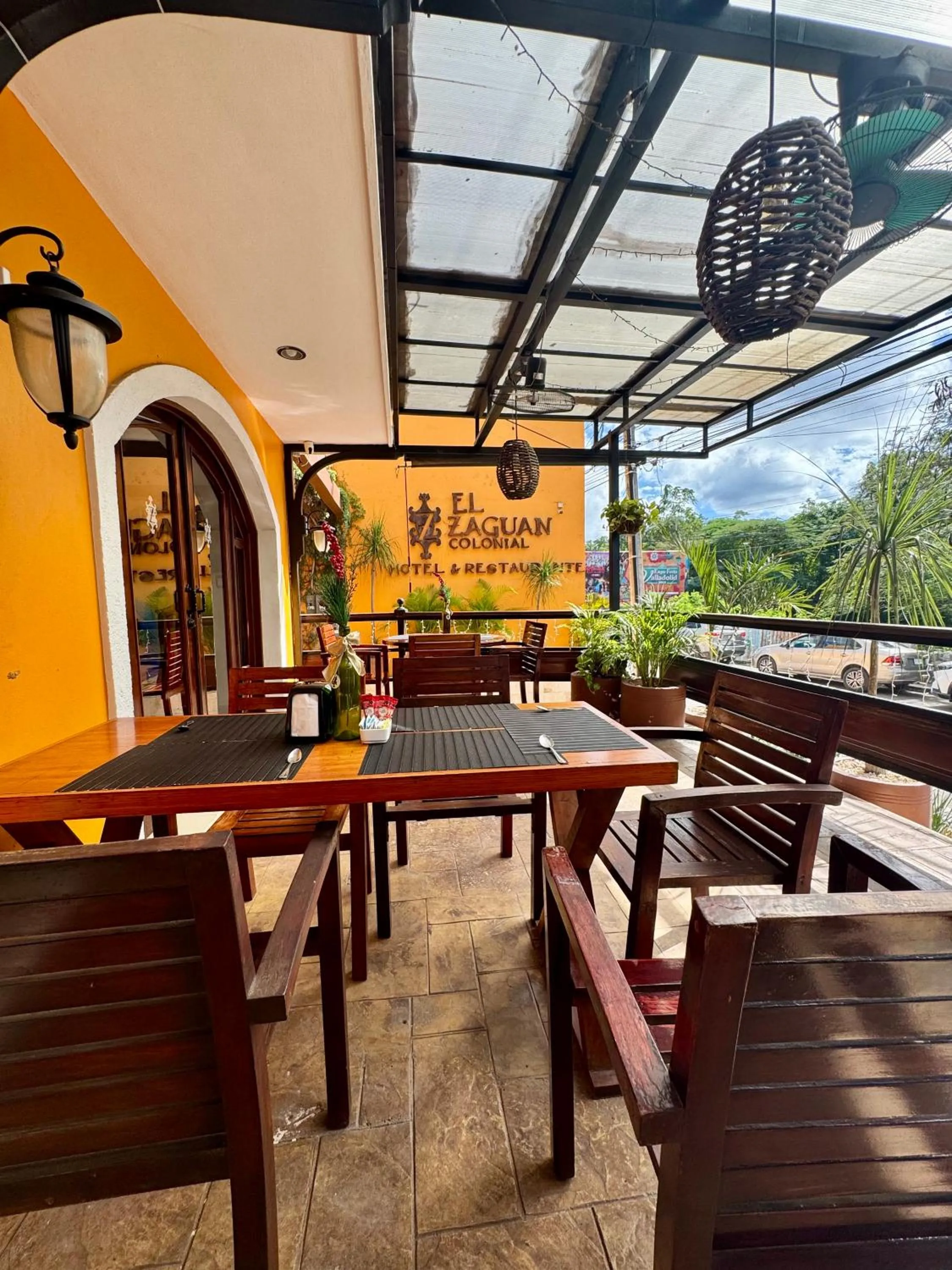 El Zaguán Colonial by GuruHotel