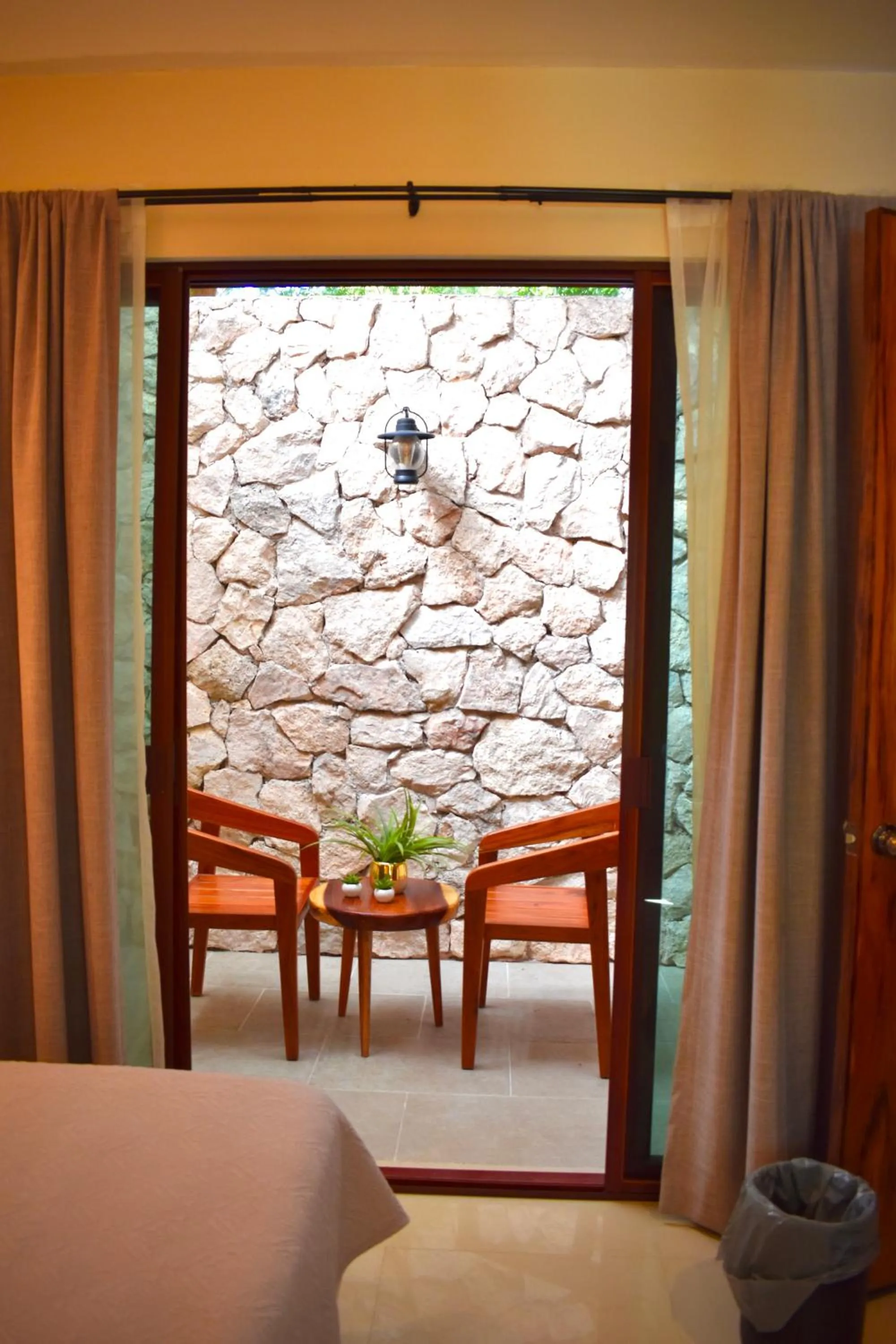 Patio, Bed in El Zaguán Colonial by GuruHotel