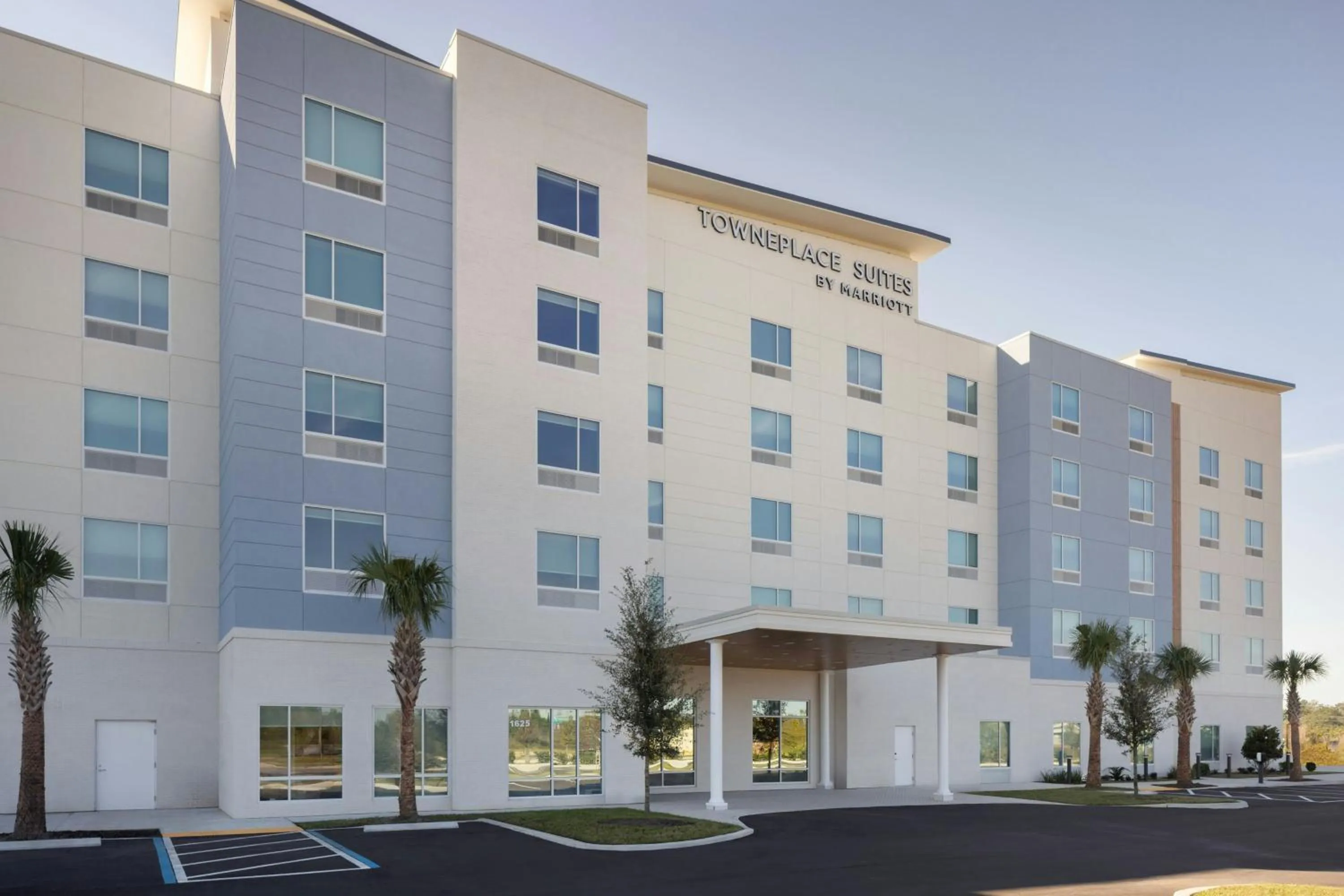Property building in TownePlace Suites by Marriott Middleburg