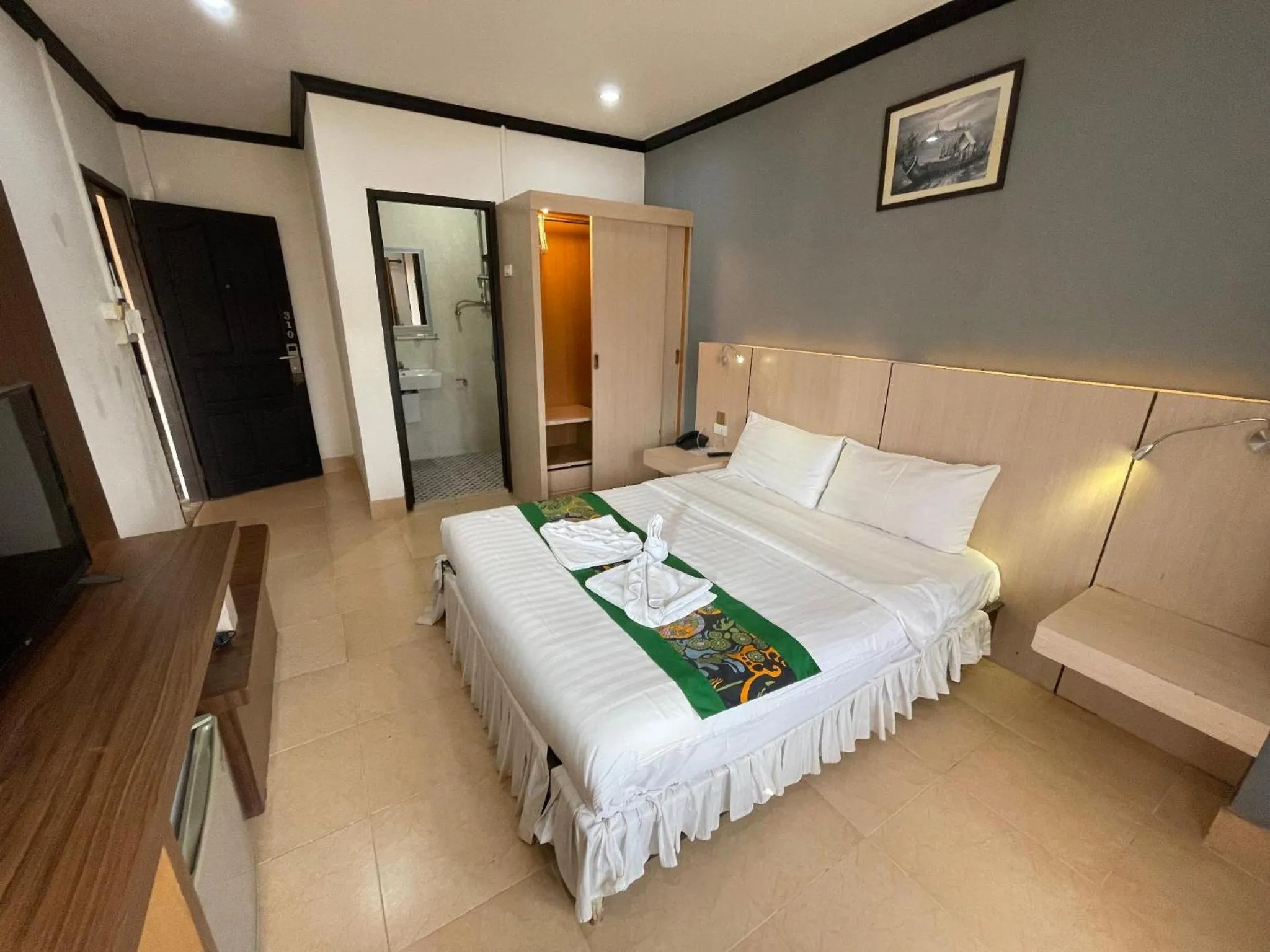 Bed in Lucky city hotel