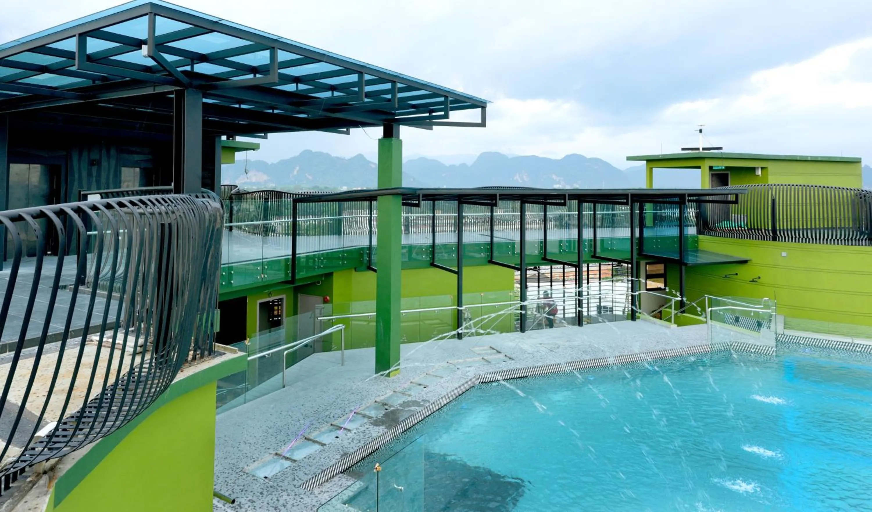 Pool view in 1969 D'Kelly Hotel