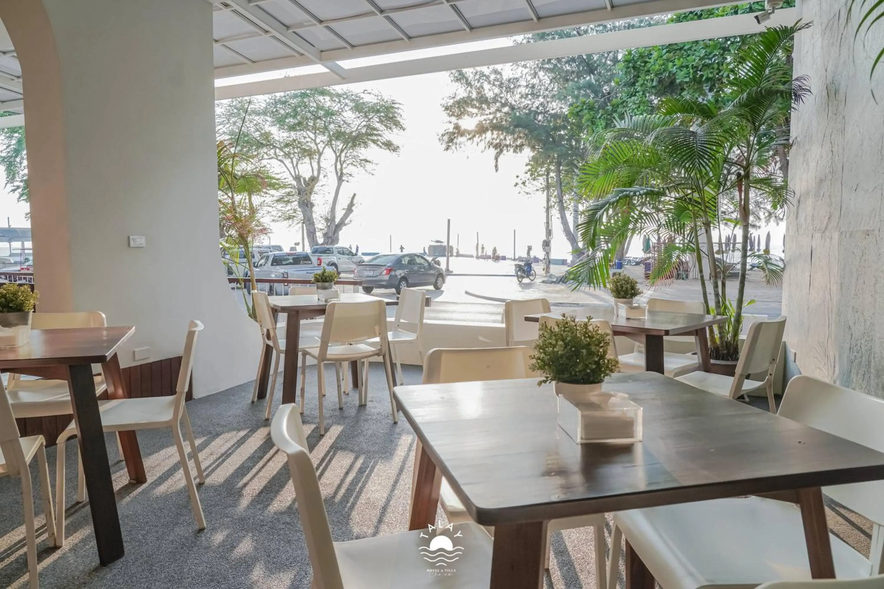 Seating area in Talay Hotel and Villa Cha-am