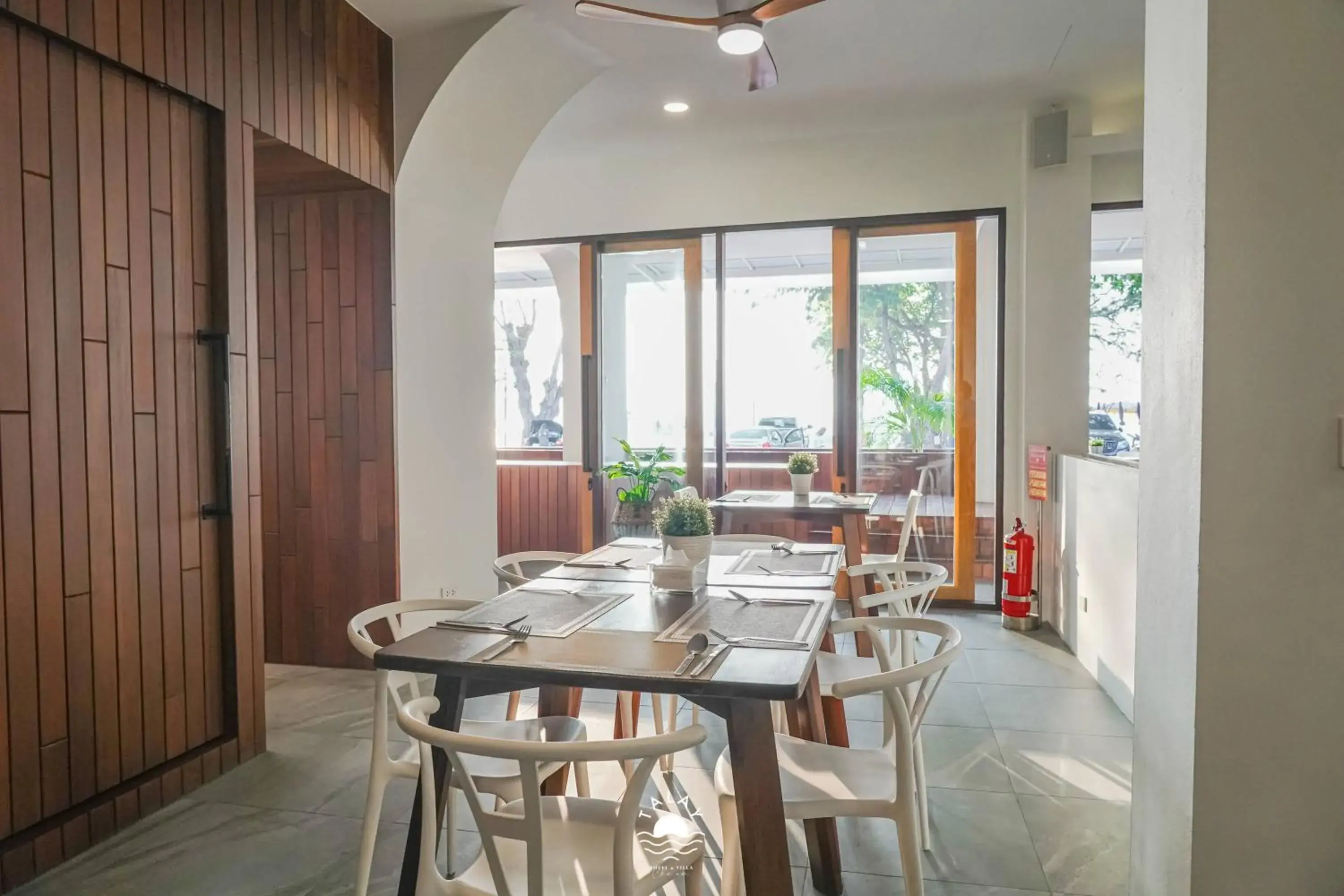 Restaurant/places to eat in Talay Hotel and Villa Cha-am Restaurant/places to eat in Talay Hotel and Villa Cha-am