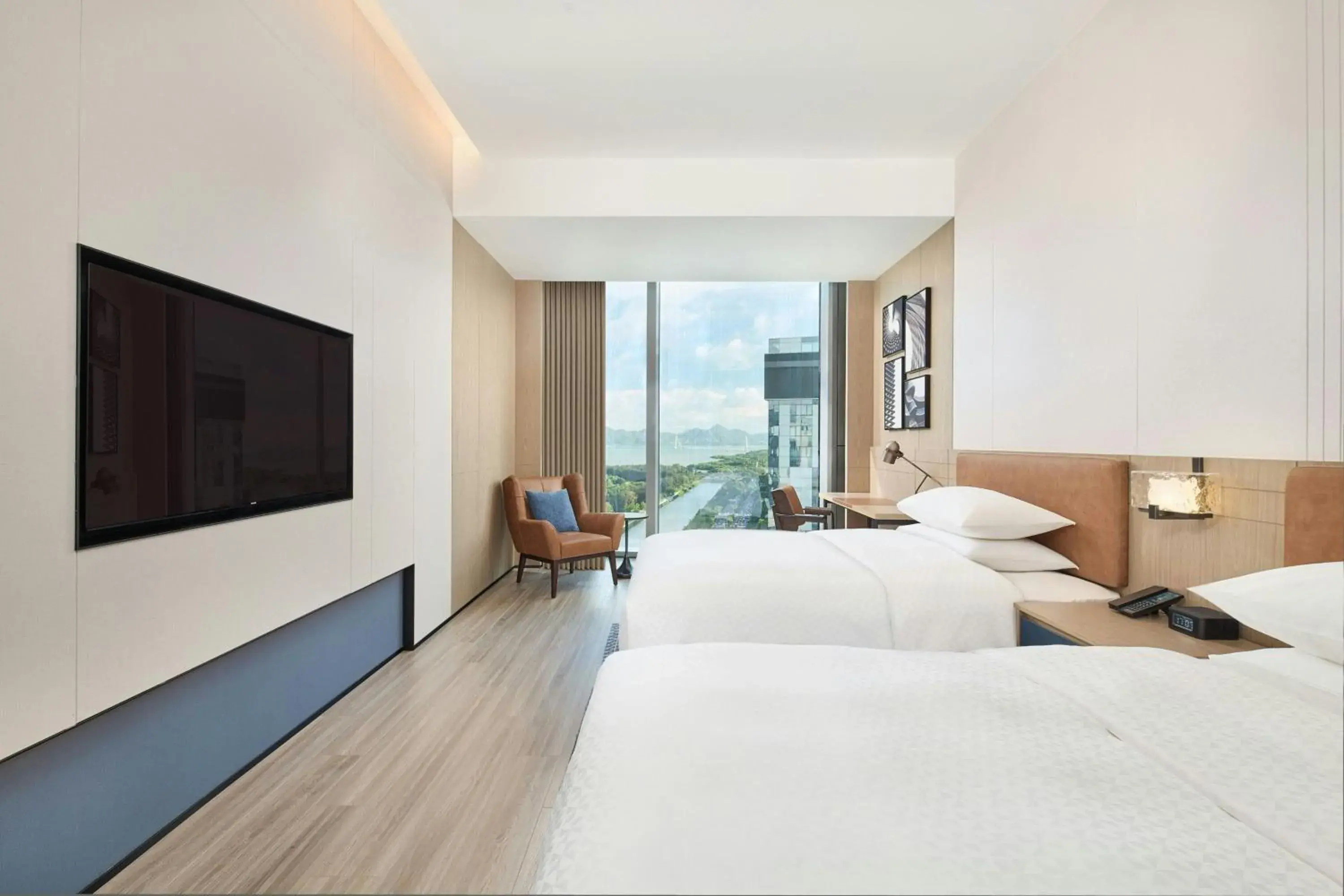 Double Room with Two Double Beds and Bay View in Four Points by Sheraton Shenzhen Bay Double Room with Two Double Beds and Bay View in Four Points by Sheraton Shenzhen Bay