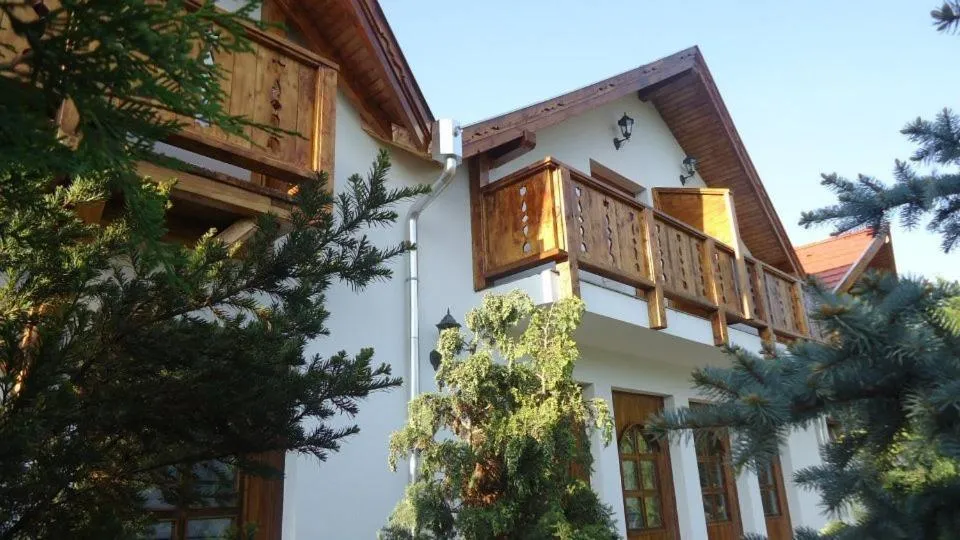 Facade/entrance in Felső Fogadó