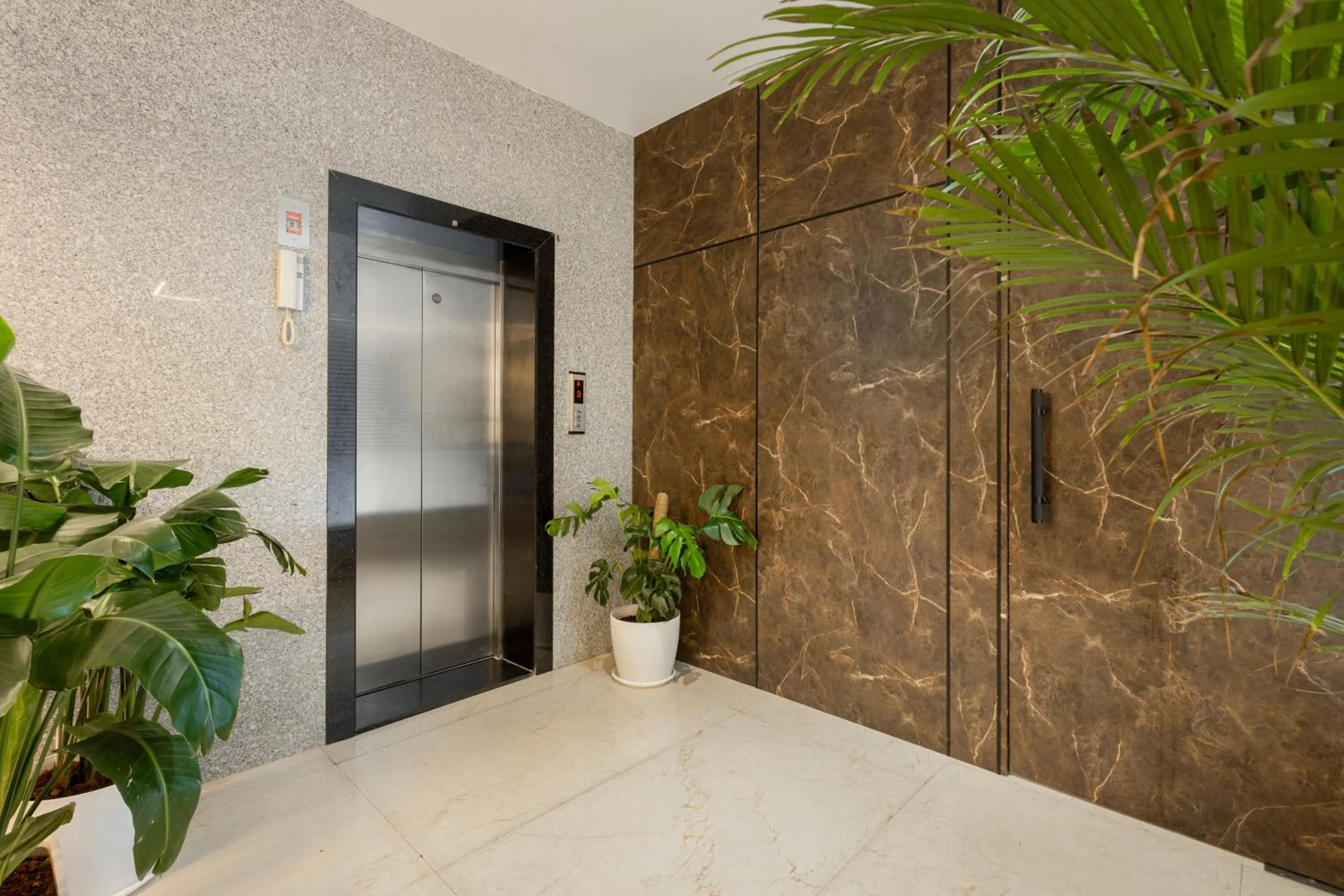 acessibility in ECKO La Maniere Business Hotels