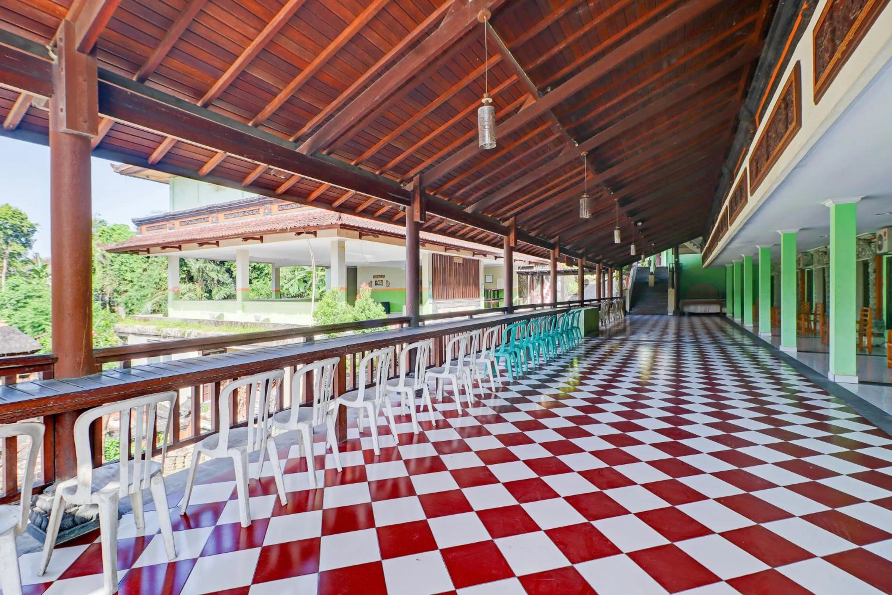 Lobby or reception in Collection O Bali near Terminal Ubung formerly Batukaru Garden Hotel