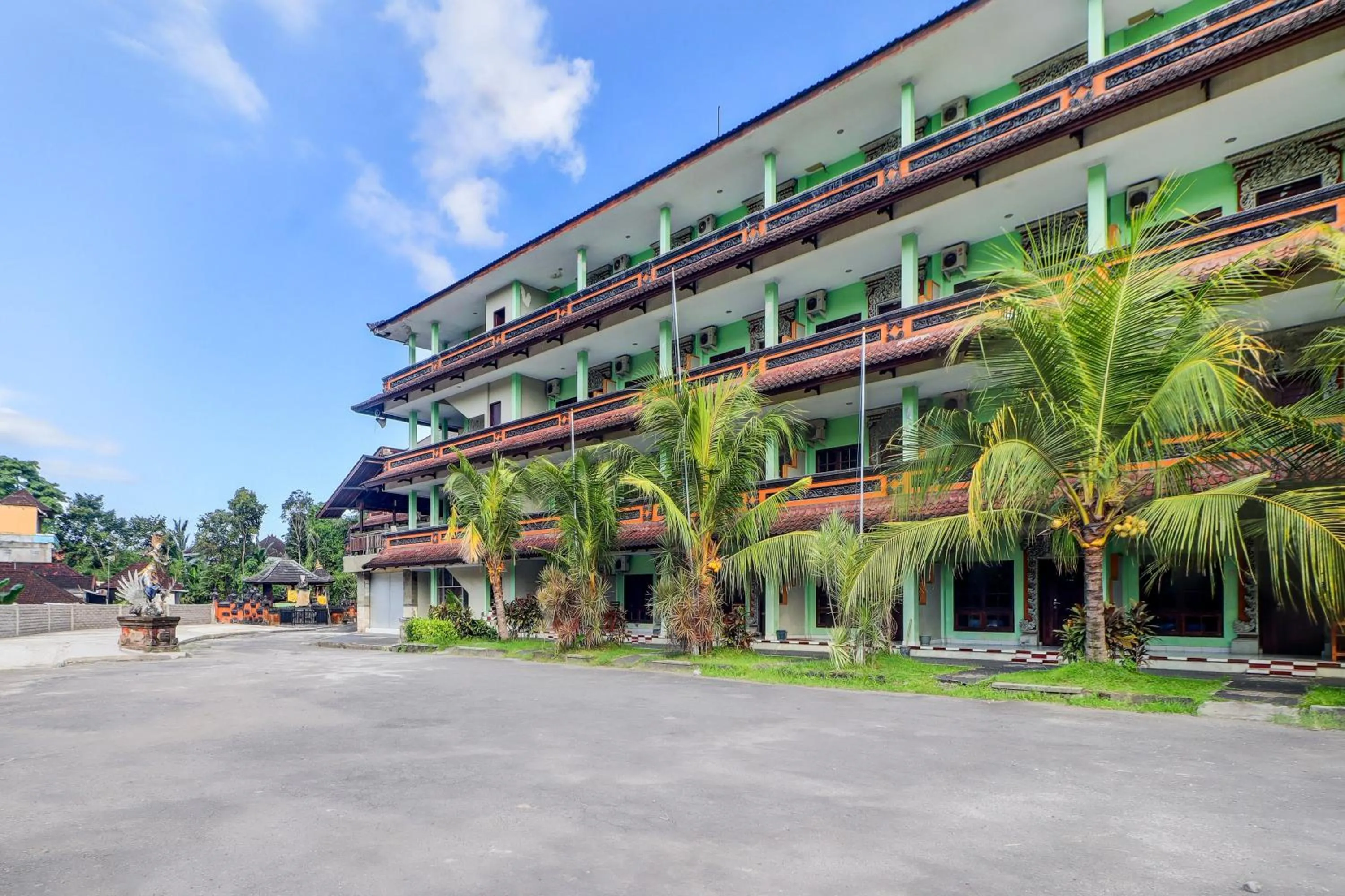 Facade/entrance in Collection O Bali near Terminal Ubung formerly Batukaru Garden Hotel