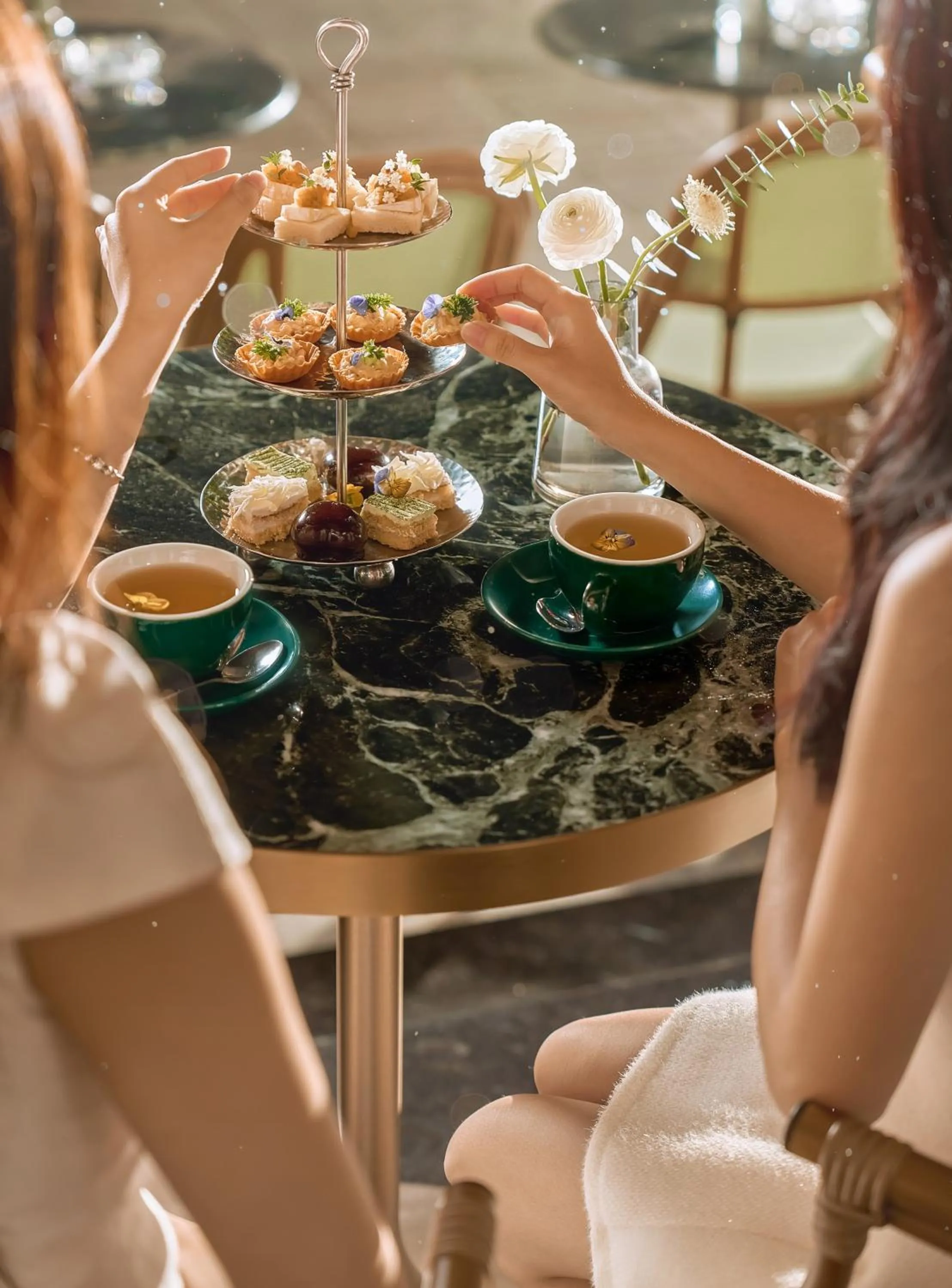 Food and drinks in La Siesta Premium Lakeside