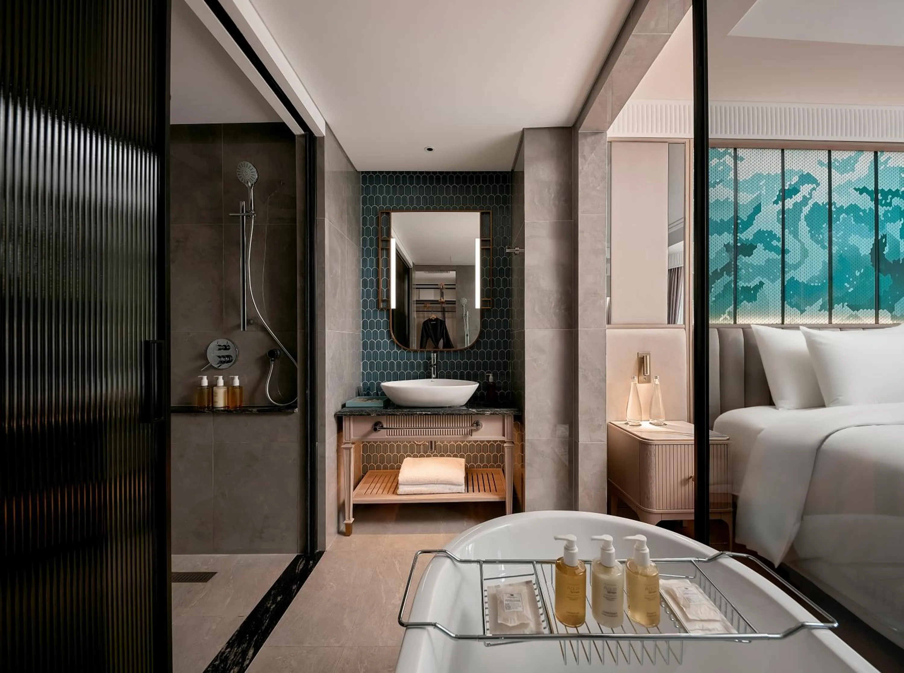 Bathroom, Bed in La Siesta Premium Lakeside