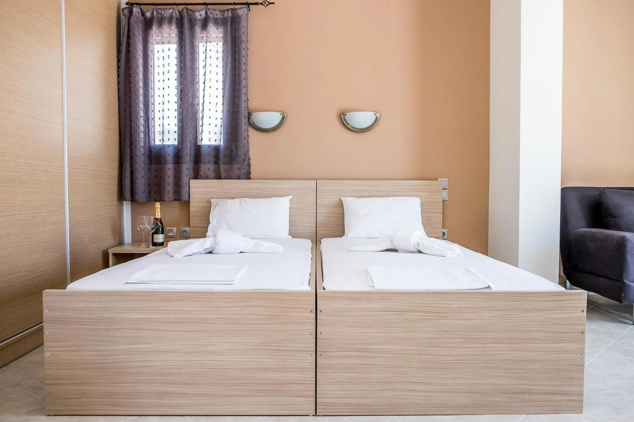 Bed in Golden Sun Villas