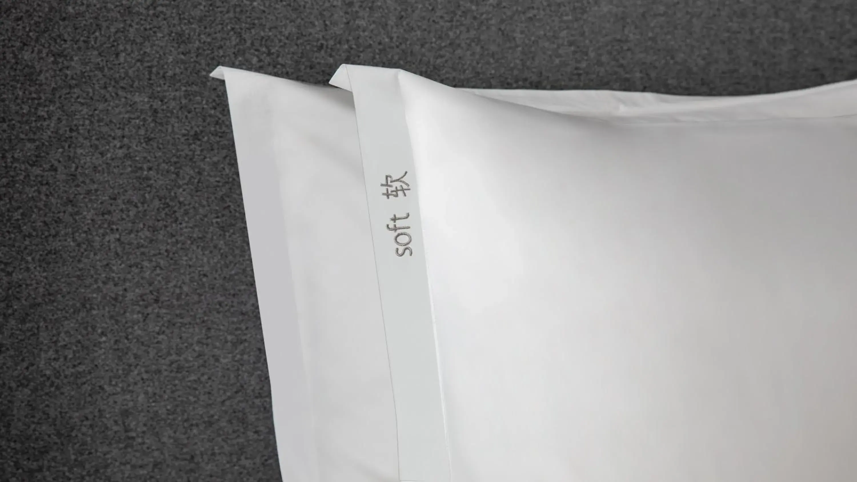 Photo of the whole room in Holiday Inn Express Shanghai on The Bund by IHG Photo of the whole room in Holiday Inn Express Shanghai on The Bund by IHG