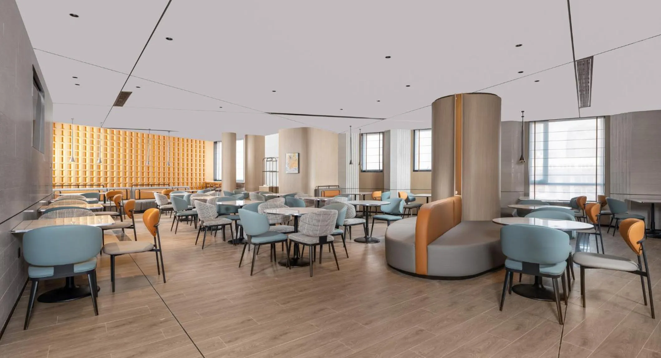 Restaurant/places to eat in Holiday Inn Express Shanghai on The Bund by IHG