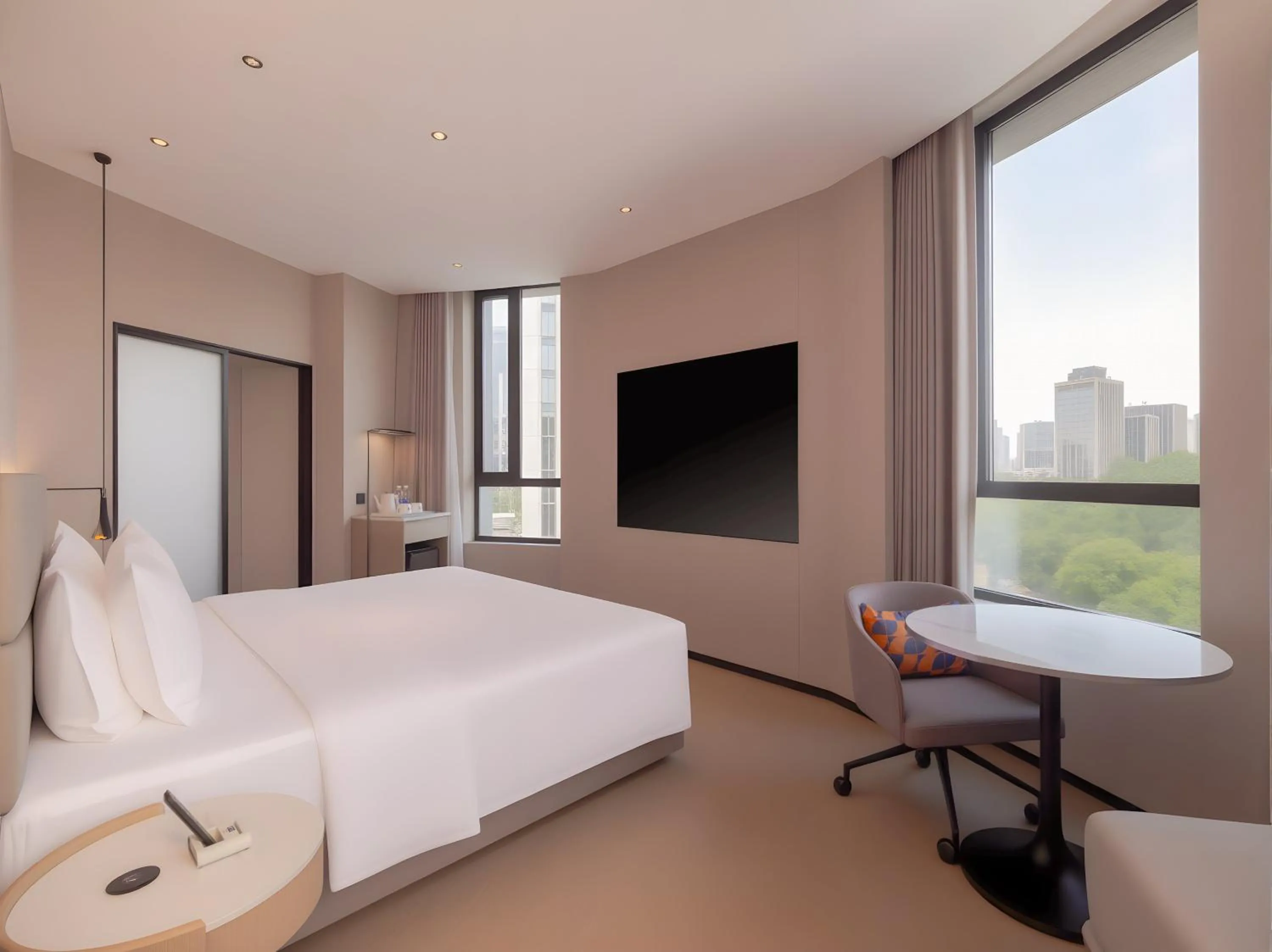 Photo of the whole room, Bed in Holiday Inn Express Shanghai on The Bund by IHG