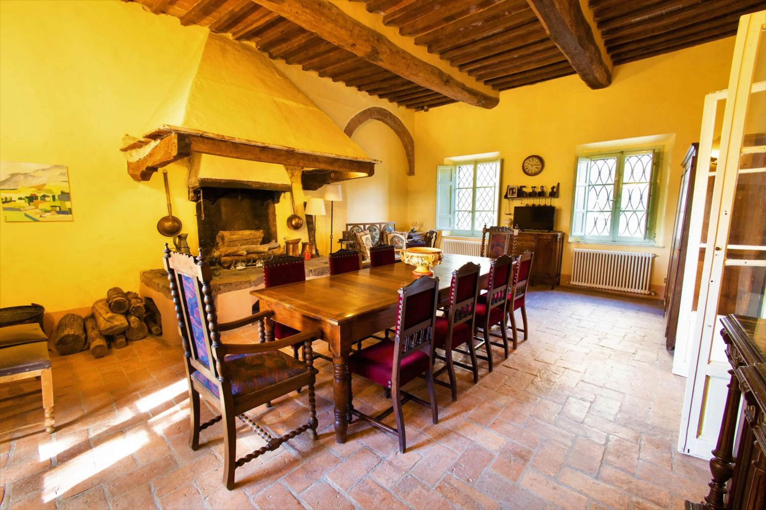 Dining area in Borgo Laticastelli