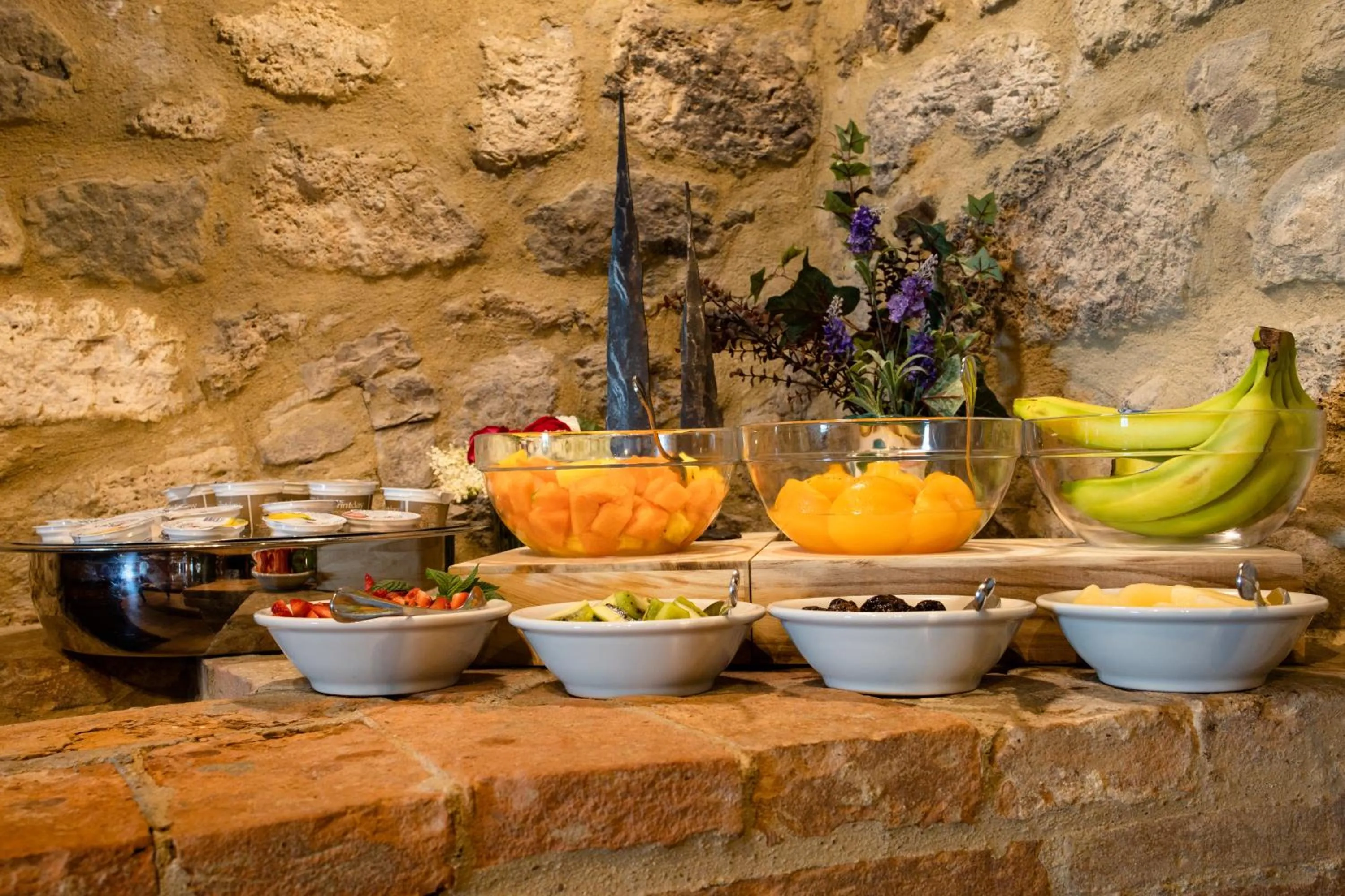 Buffet breakfast in Borgo Laticastelli