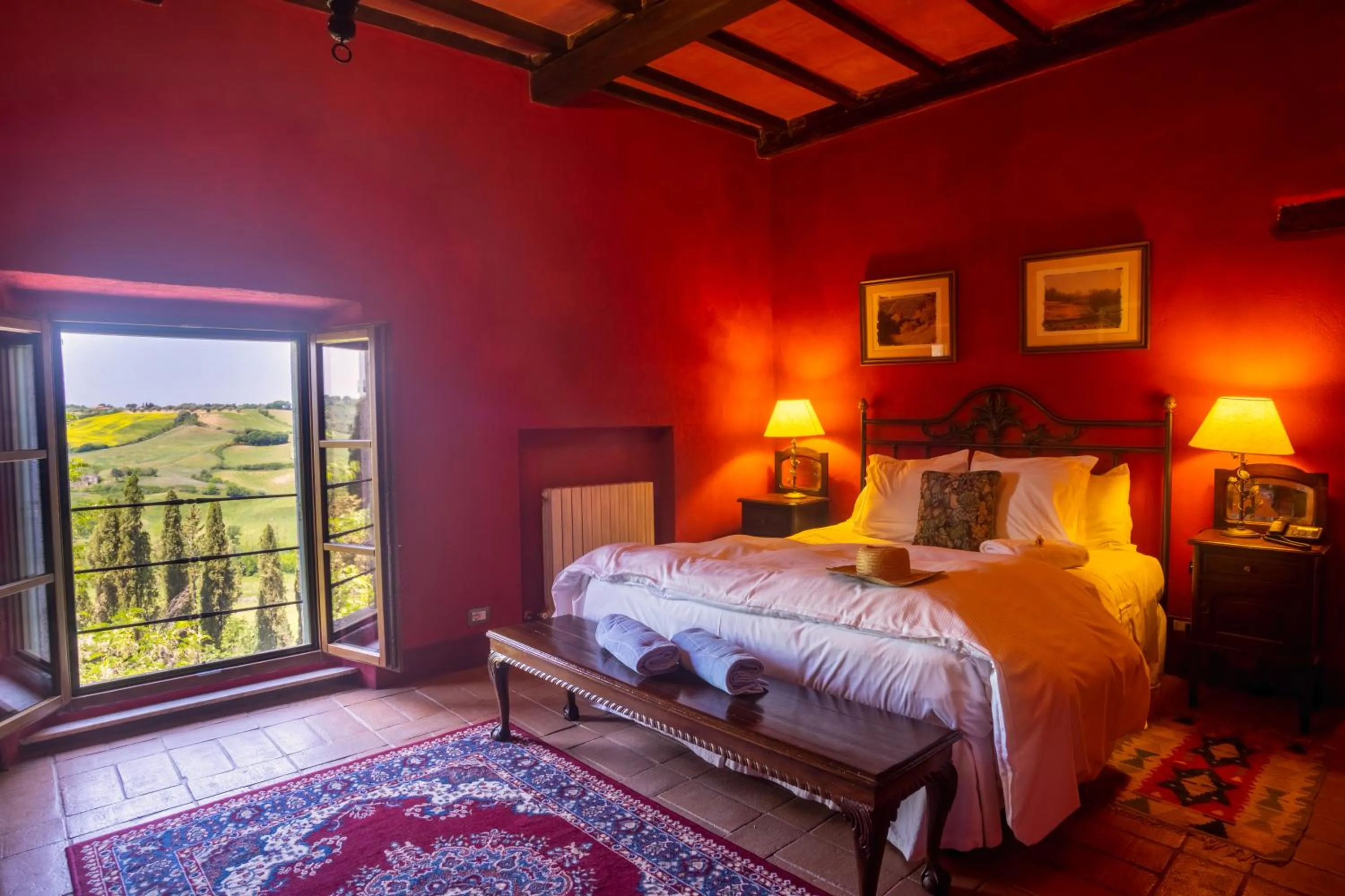 Bed in Borgo Laticastelli